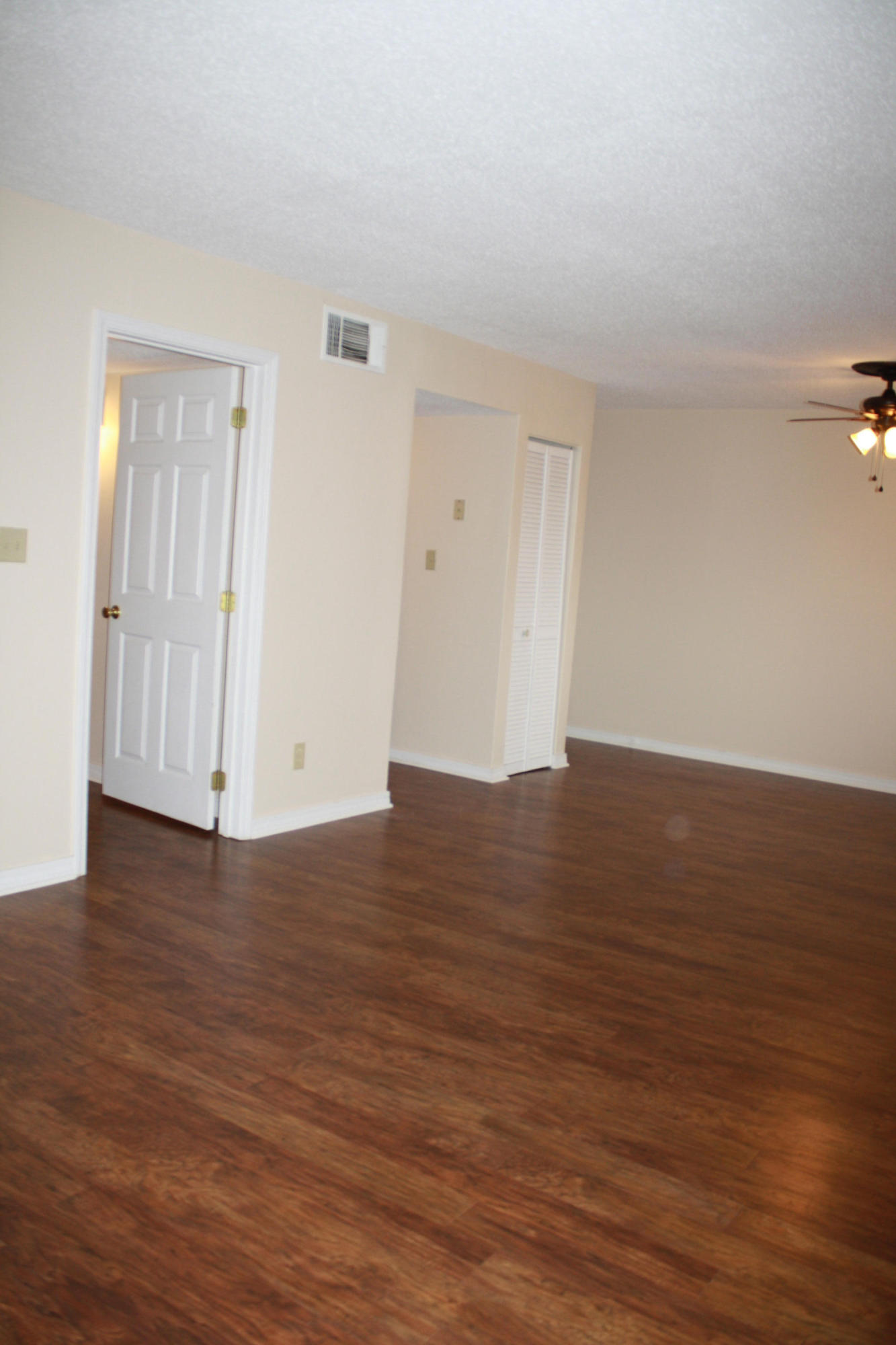 FINISTERRA CONDO - Residential