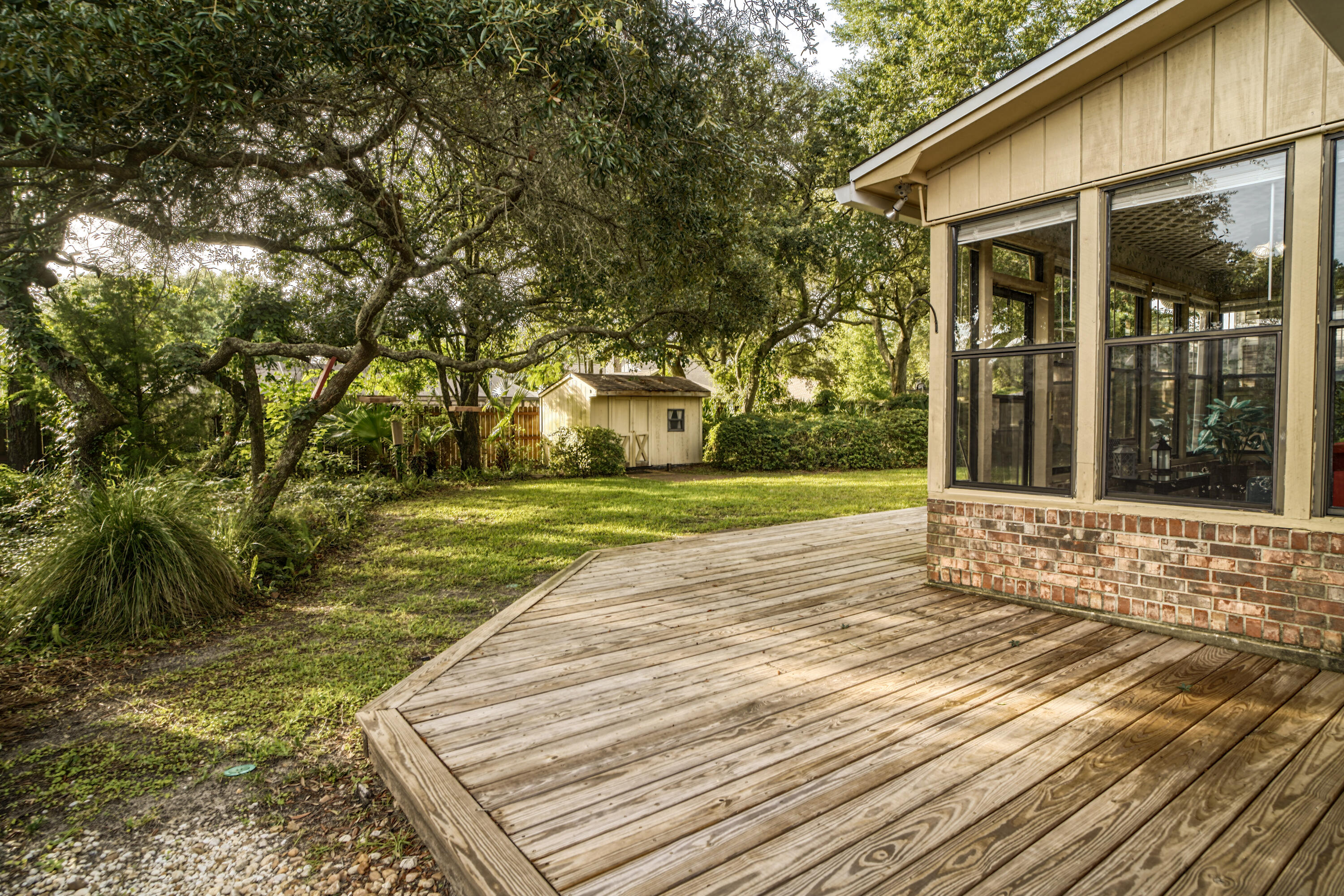 CARIBBEAN EAST - Residential