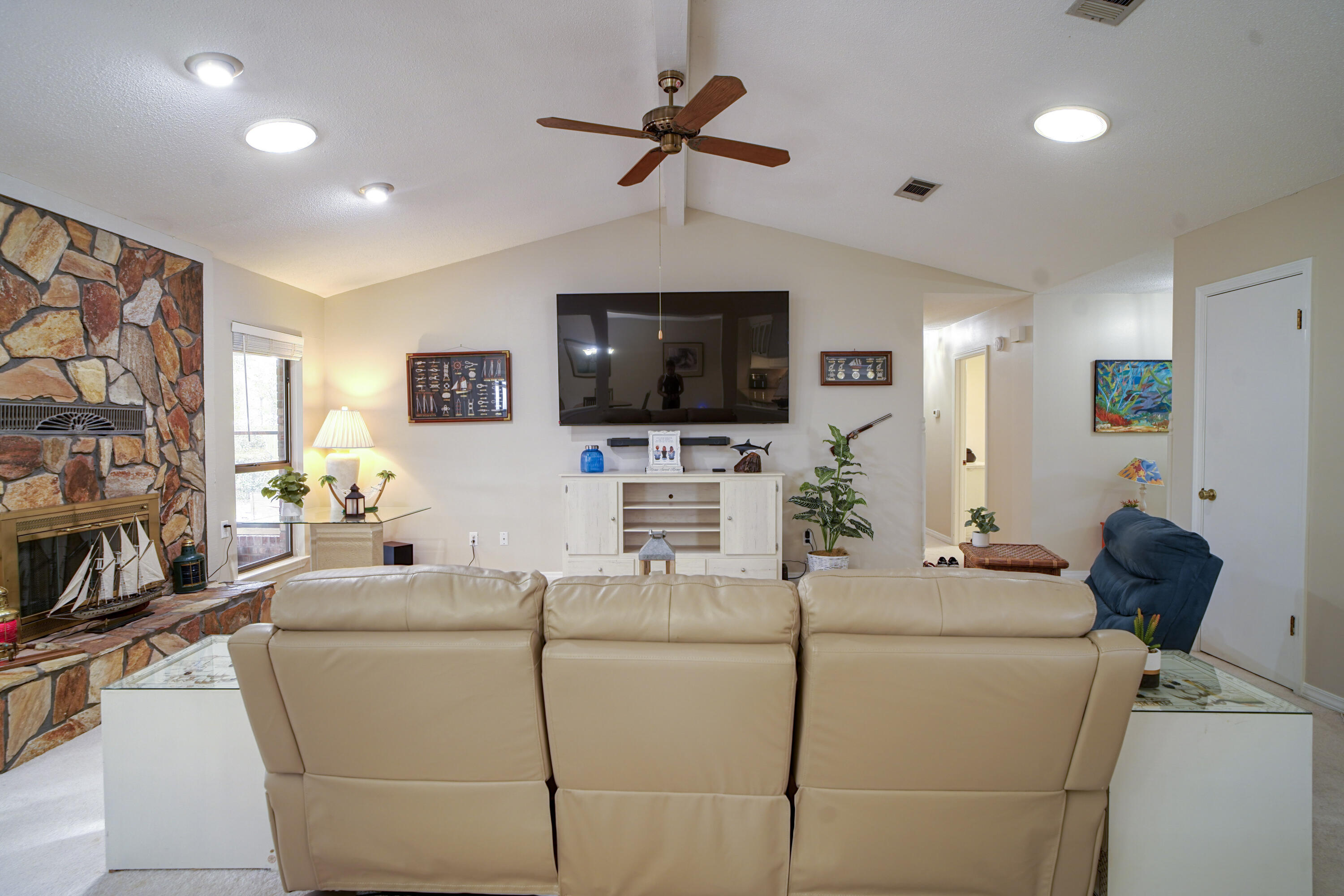 CARIBBEAN EAST - Residential