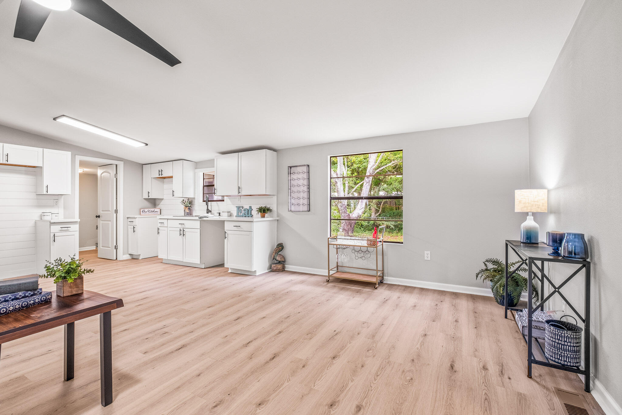 LEGEND WOODS ESTATES UNREC - Residential