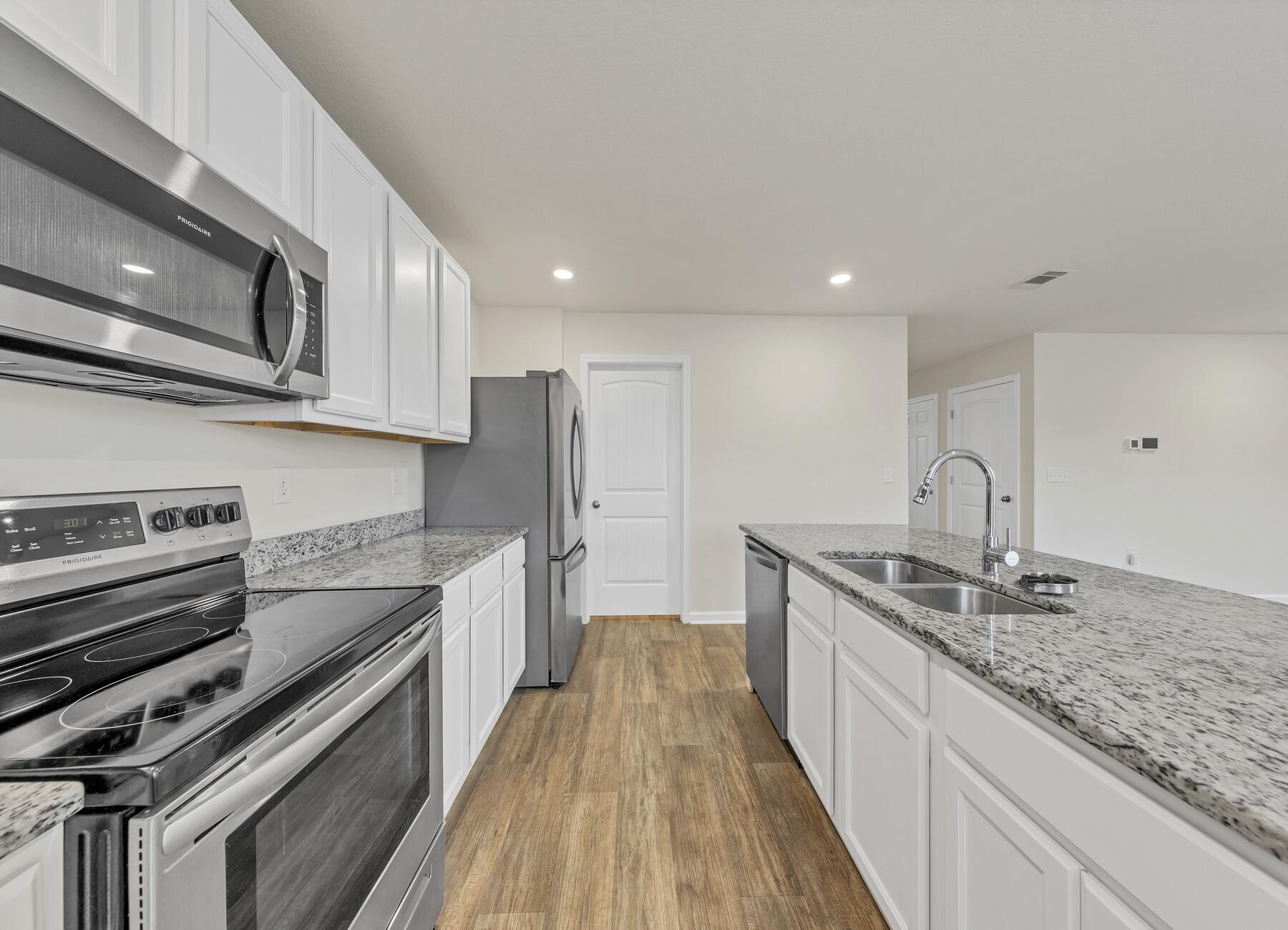 Redstone Commons - Residential Lease