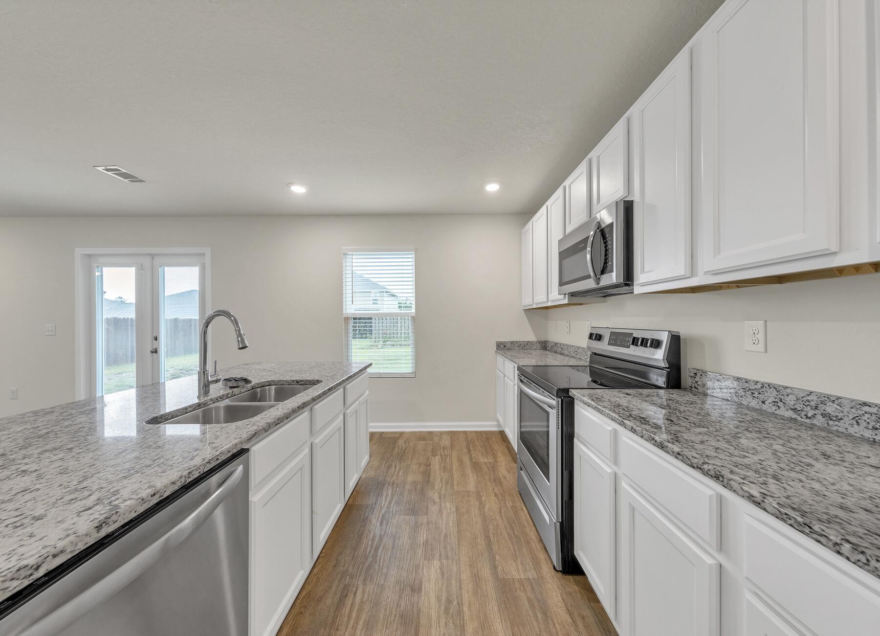 Redstone Commons - Residential Lease