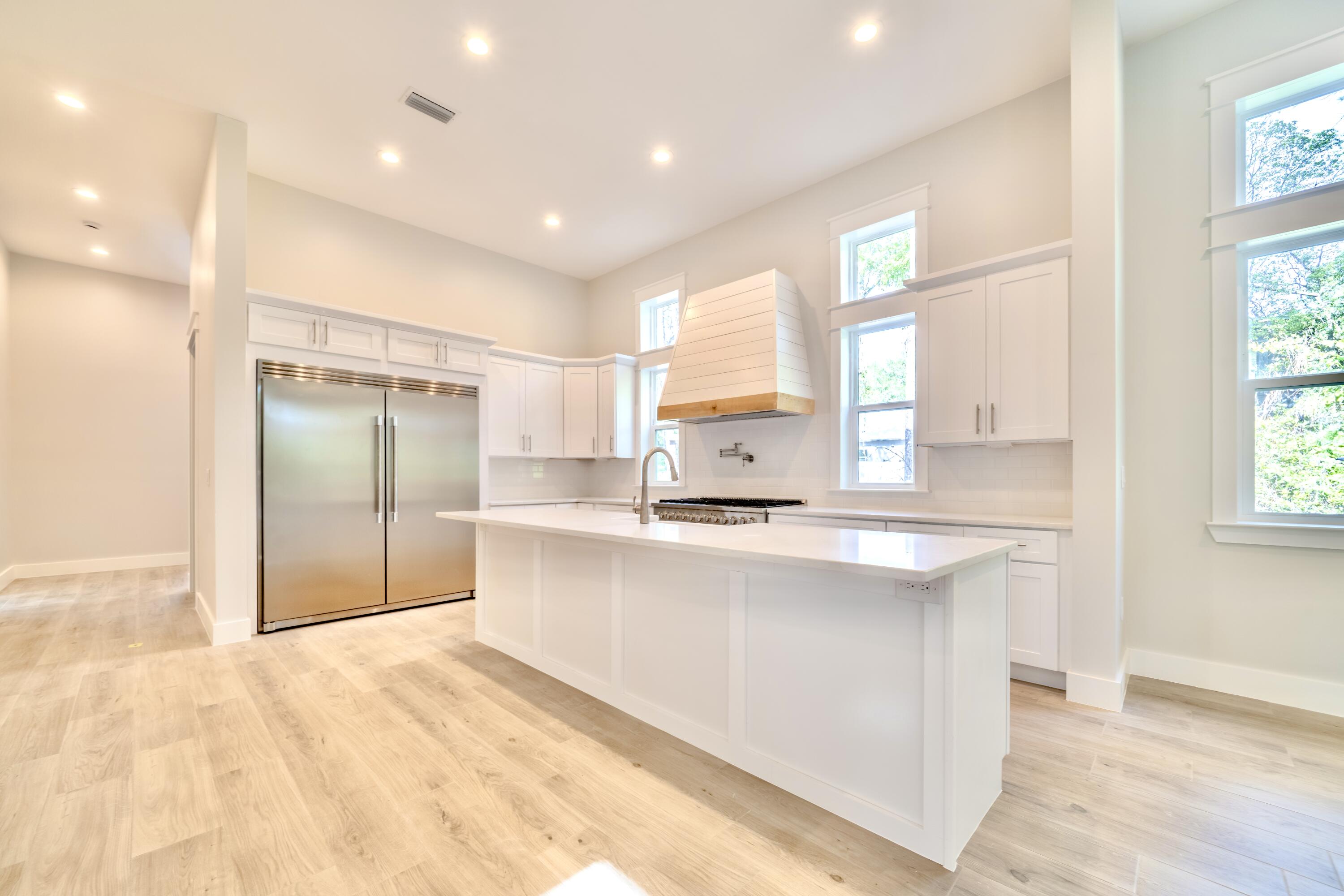 MAGNOLIA BEACH - Residential