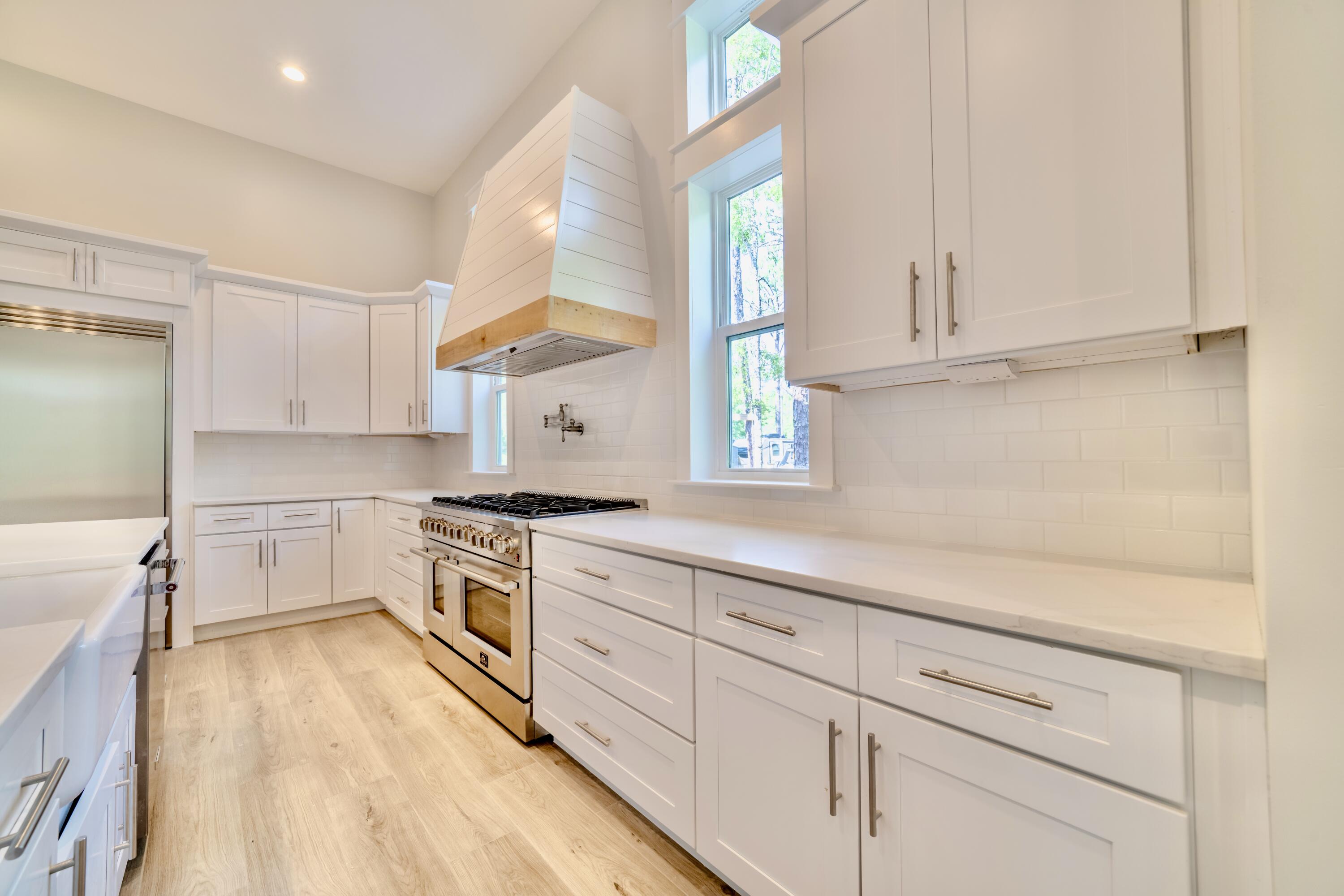 MAGNOLIA BEACH - Residential