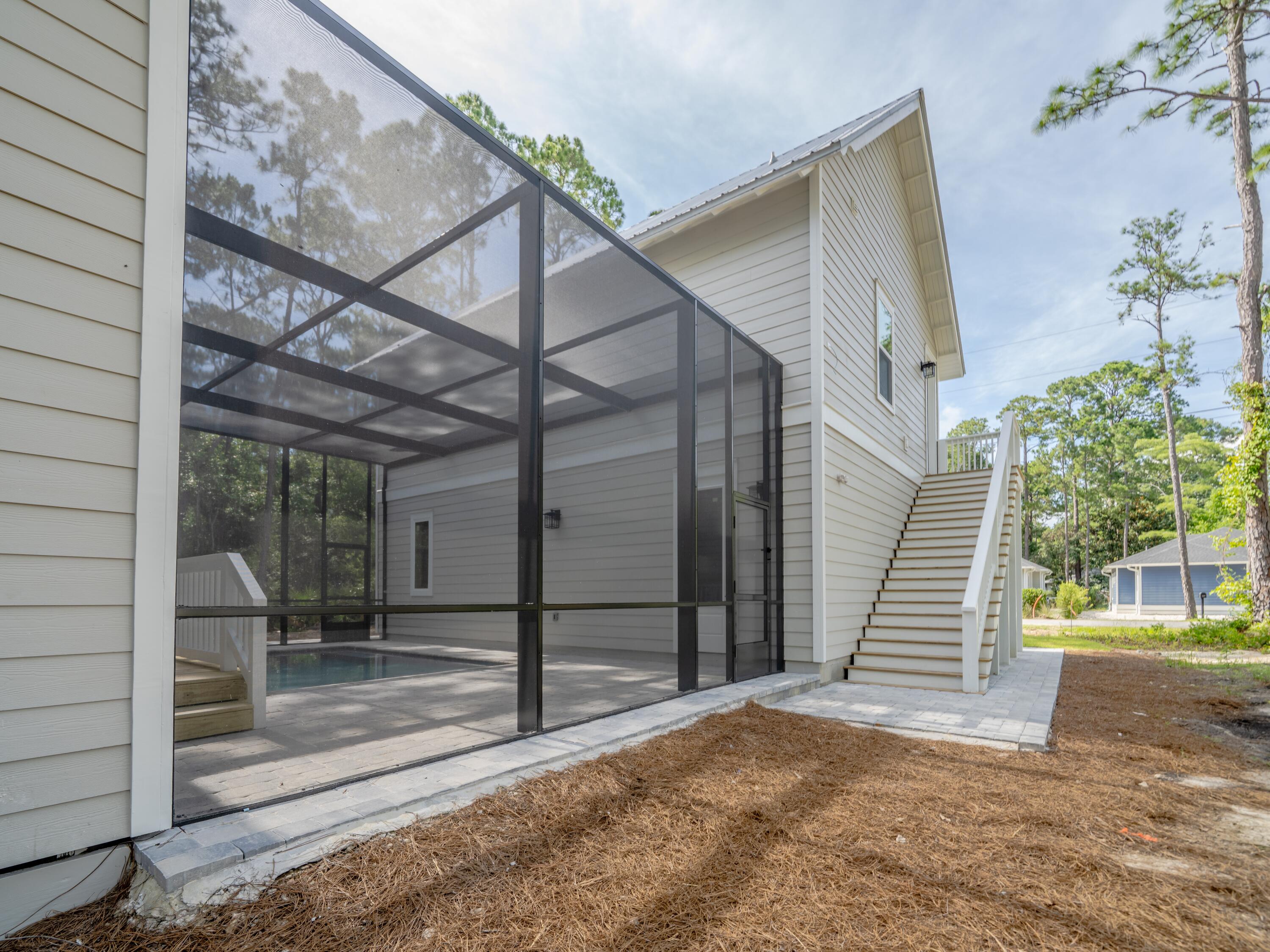 MAGNOLIA BEACH - Residential