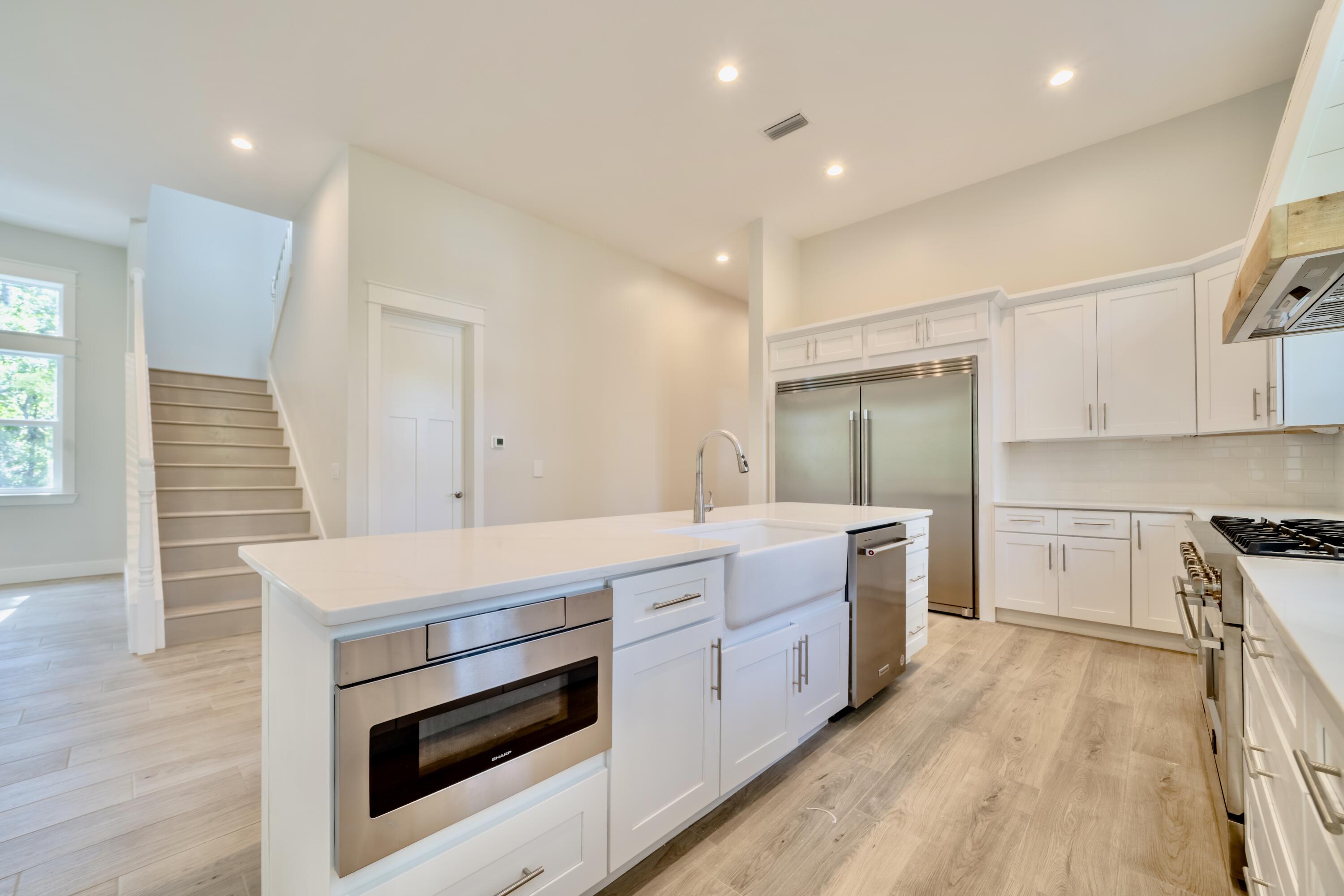 MAGNOLIA BEACH - Residential