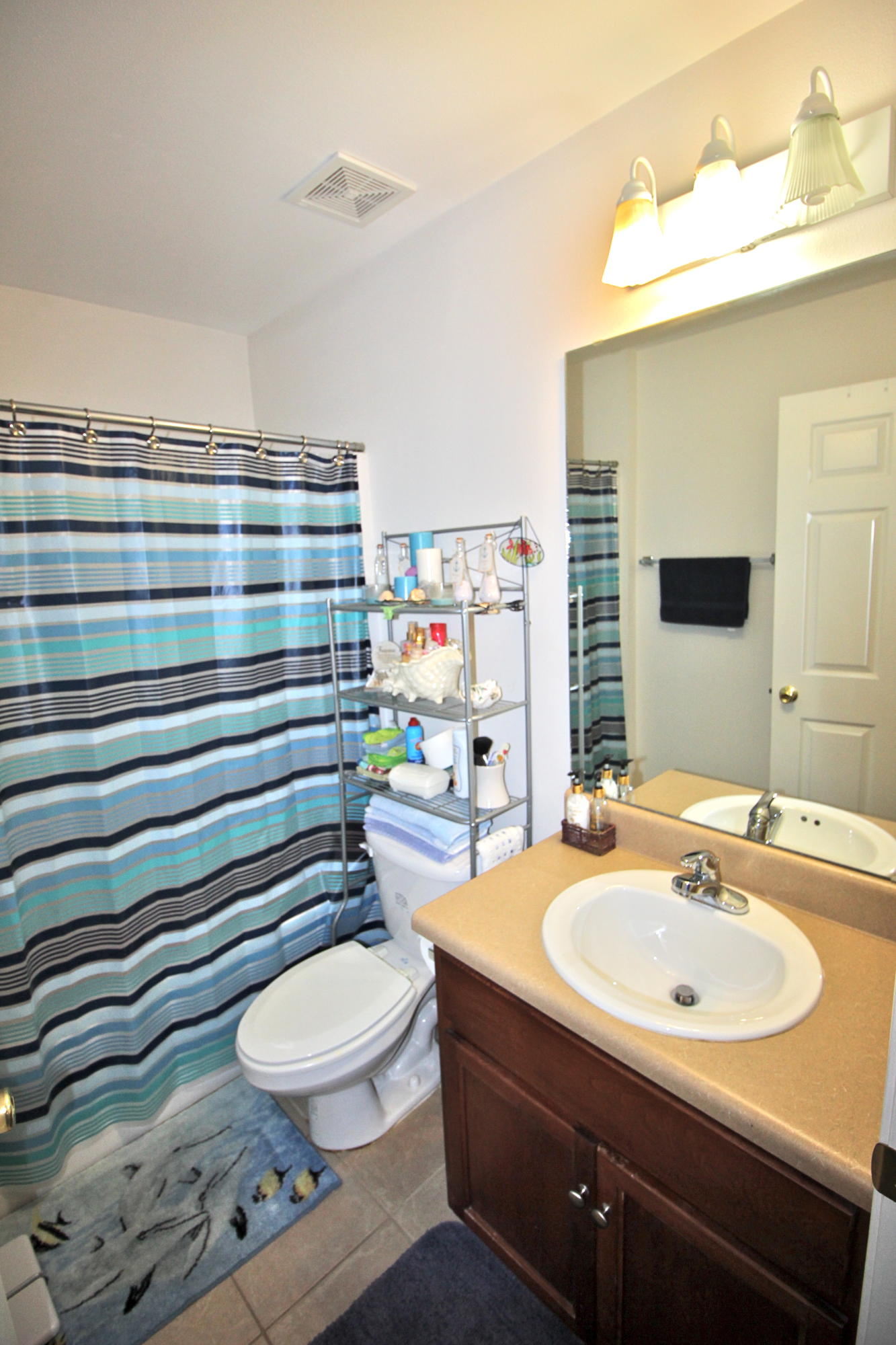 OAKWOOD HILLS UNIT 1 - Residential