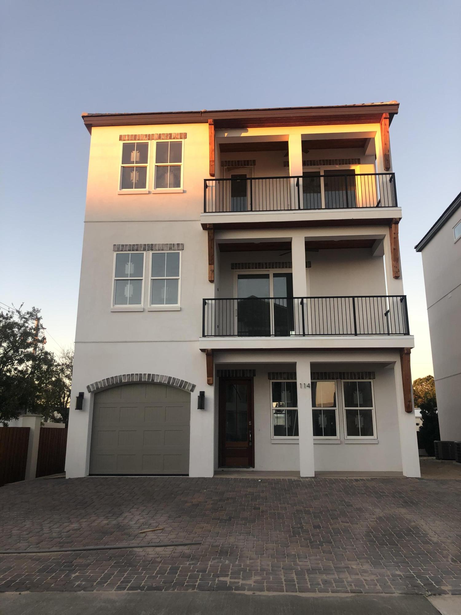 The Retreat at Miramar - Residential