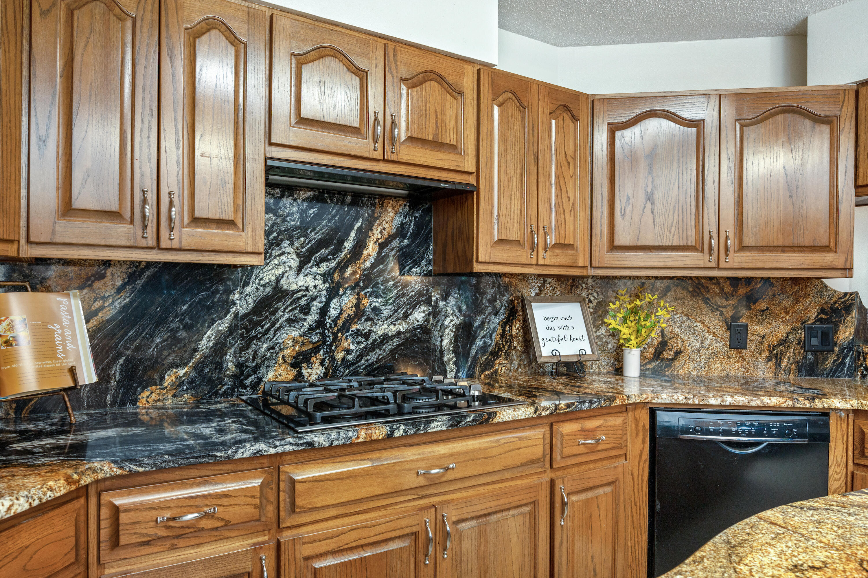 ROCKY BAYOU COUNTRY CLUB ESTATES 4 - Residential