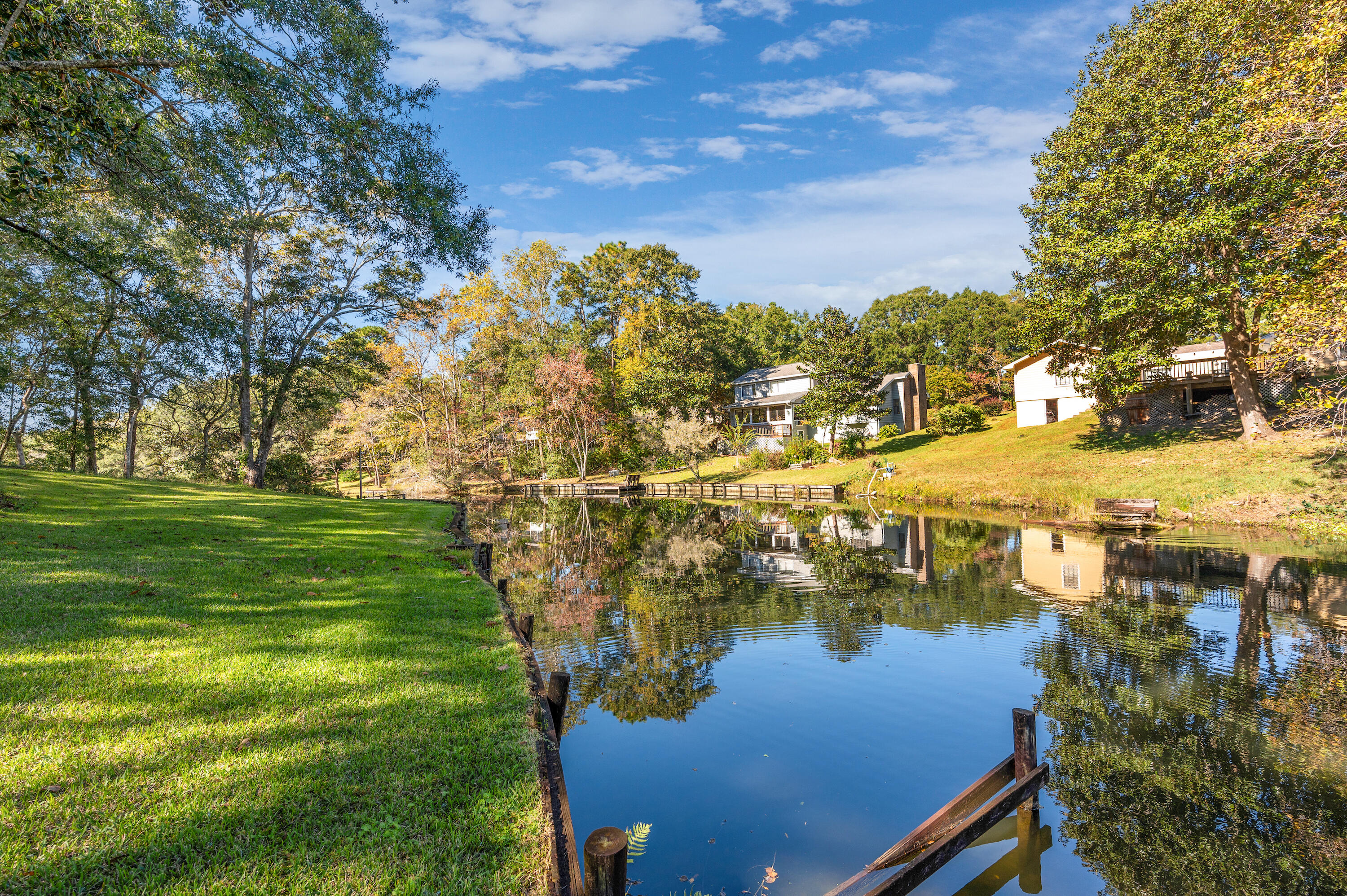 ROCKY BAYOU COUNTRY CLUB ESTATES 4 - Residential