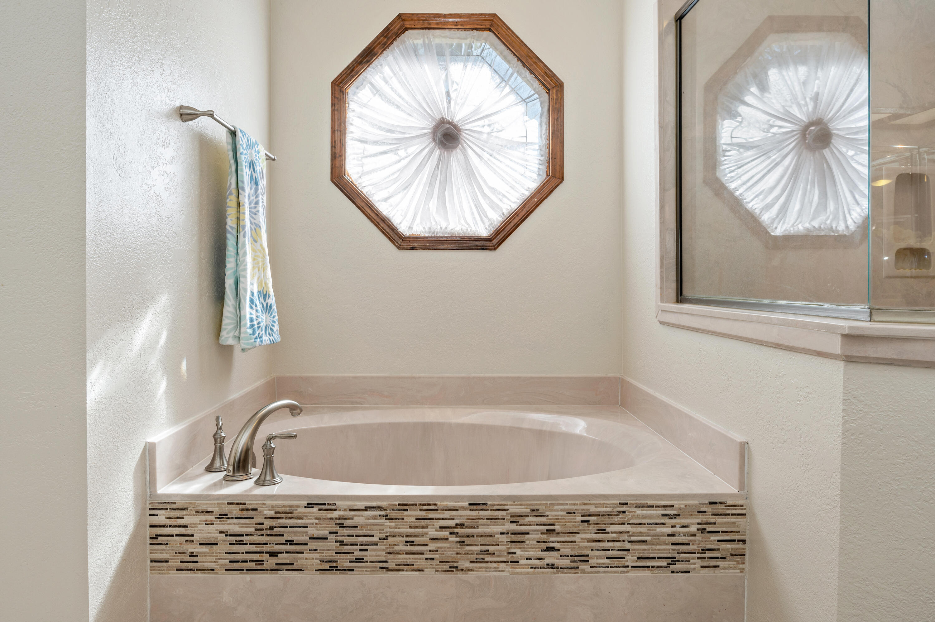 ROCKY BAYOU COUNTRY CLUB ESTATES 4 - Residential