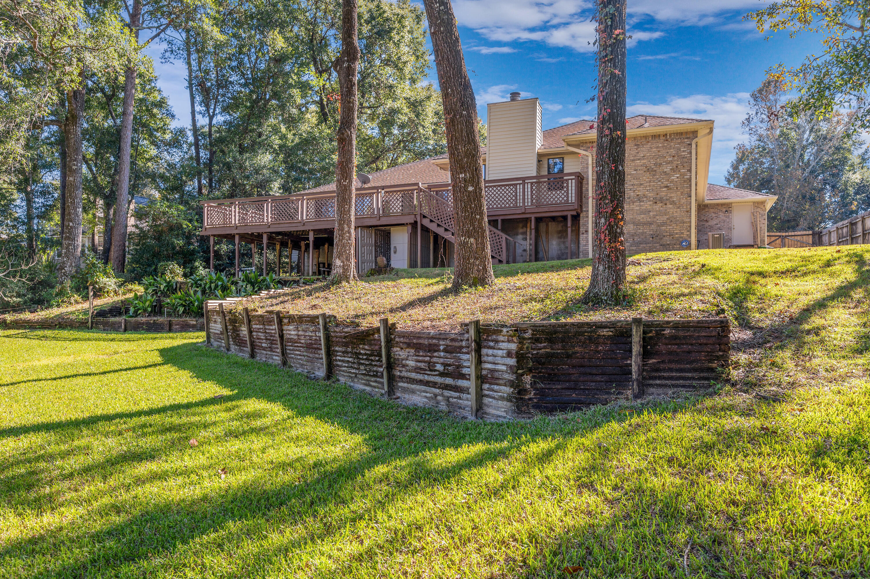 ROCKY BAYOU COUNTRY CLUB ESTATES 4 - Residential