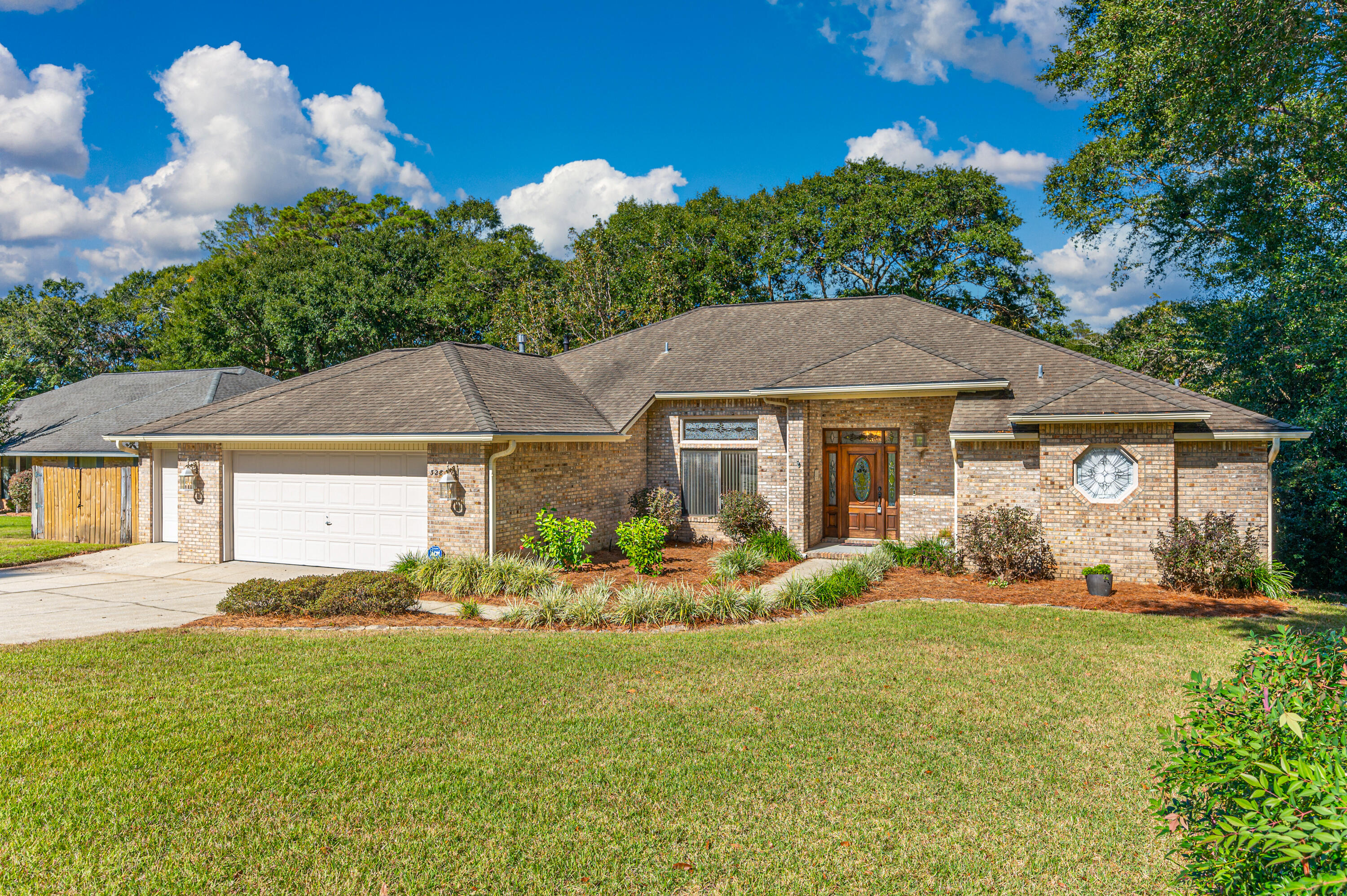 ROCKY BAYOU COUNTRY CLUB ESTATES 4 - Residential