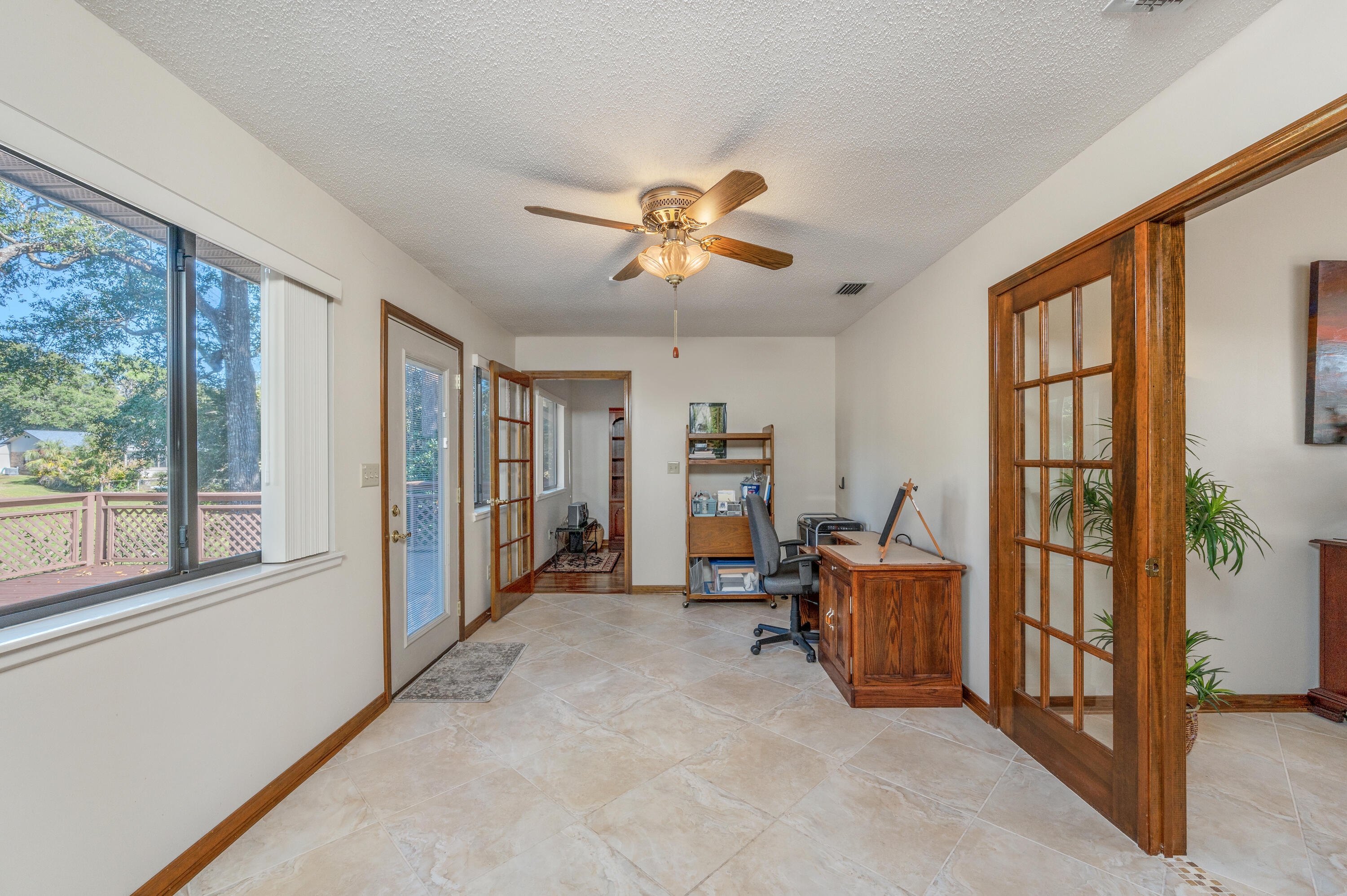 ROCKY BAYOU COUNTRY CLUB ESTATES 4 - Residential