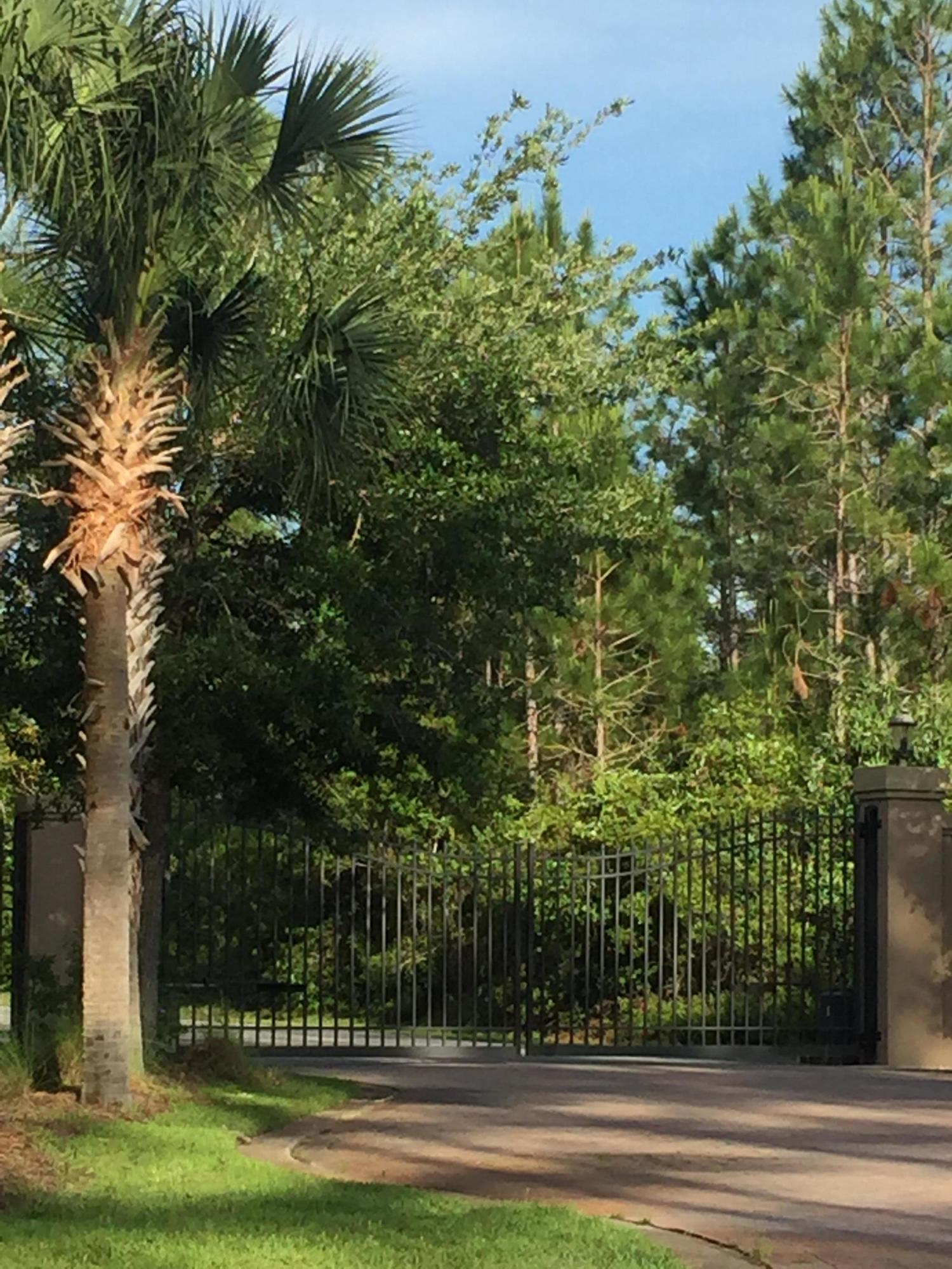 SECLUSION BAY - Land