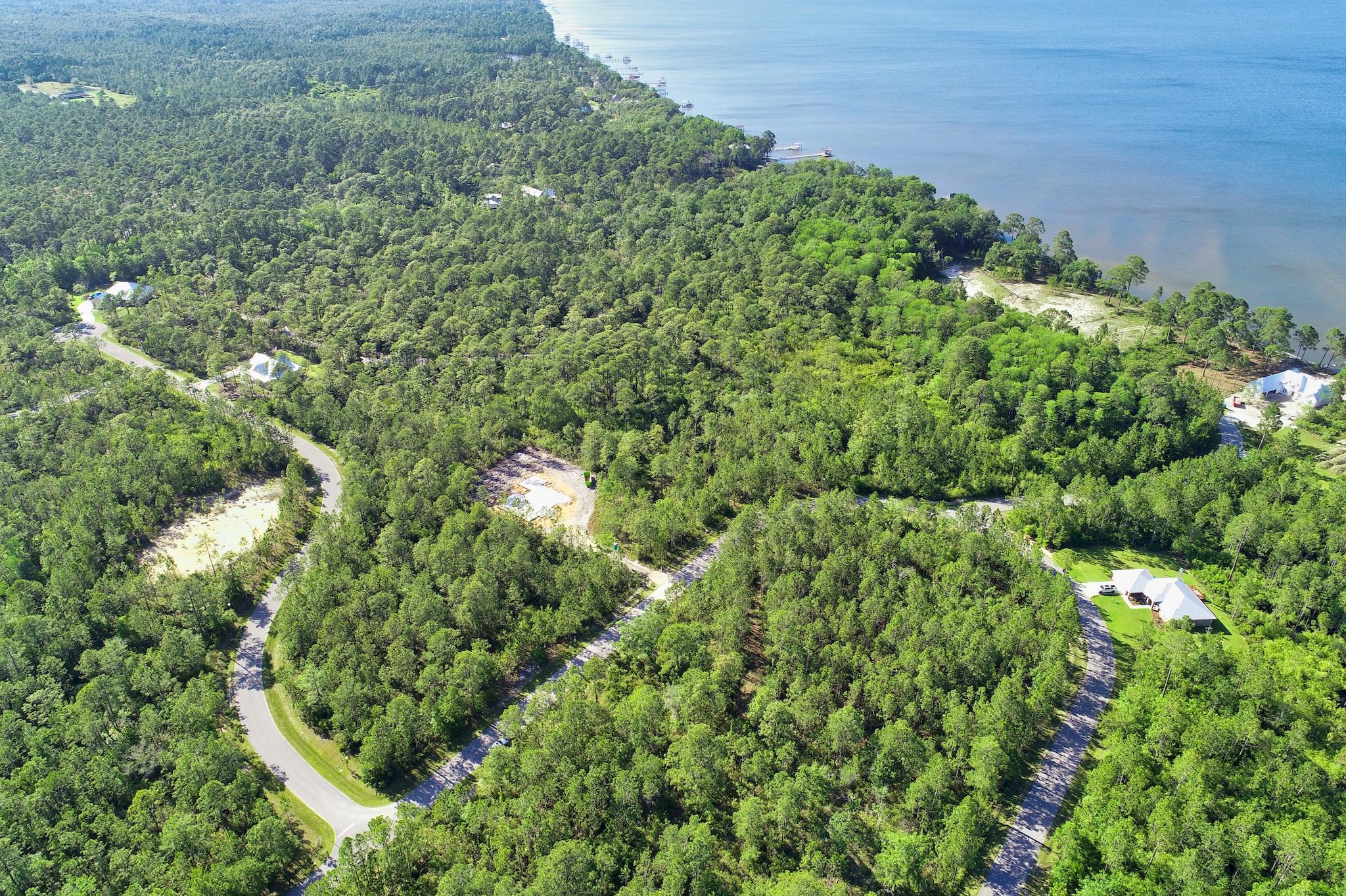 SECLUSION BAY - Land