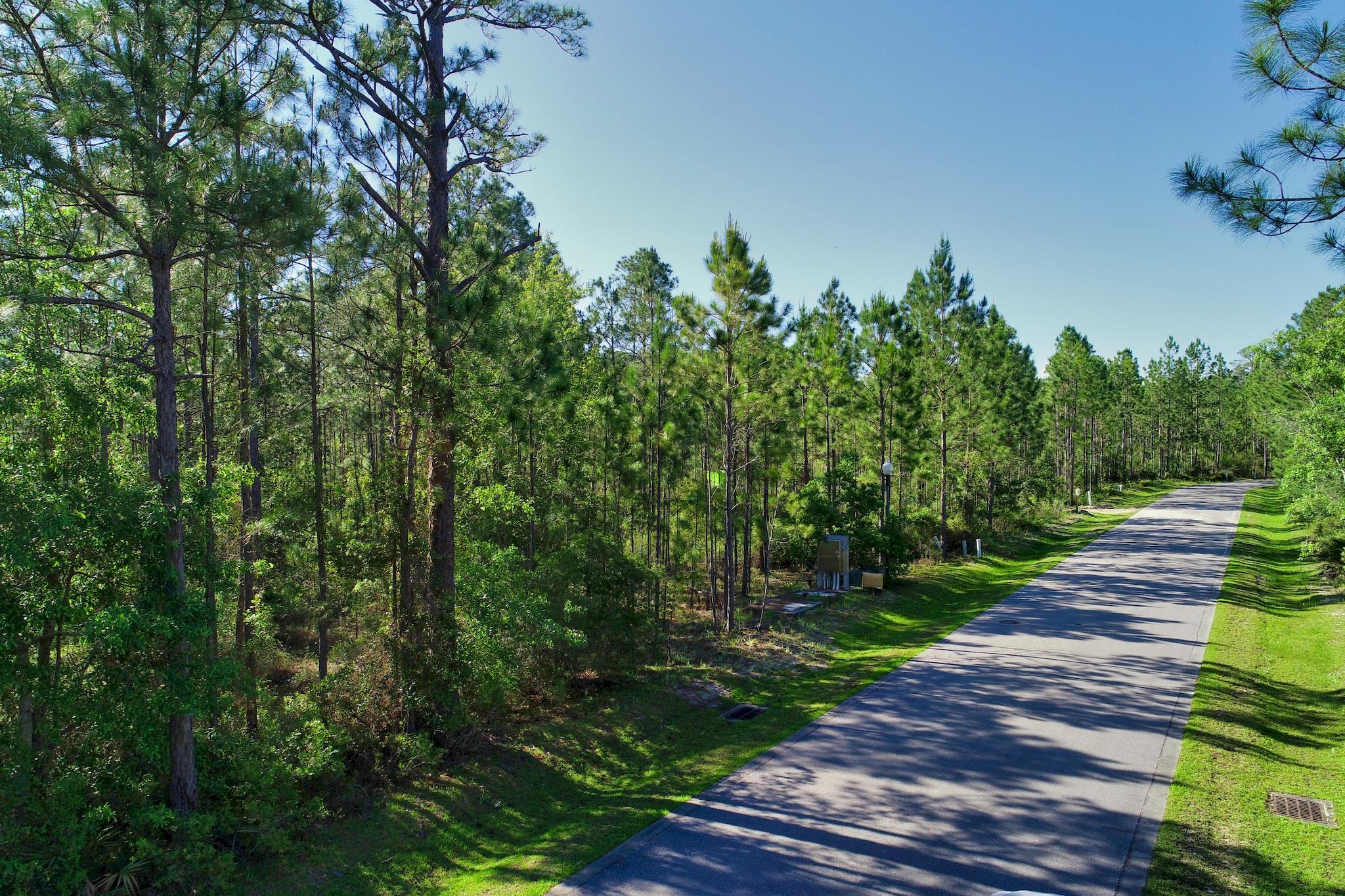 SECLUSION BAY - Land