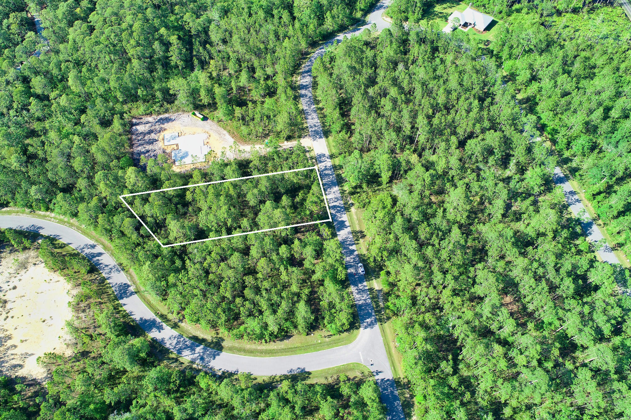 SECLUSION BAY - Land