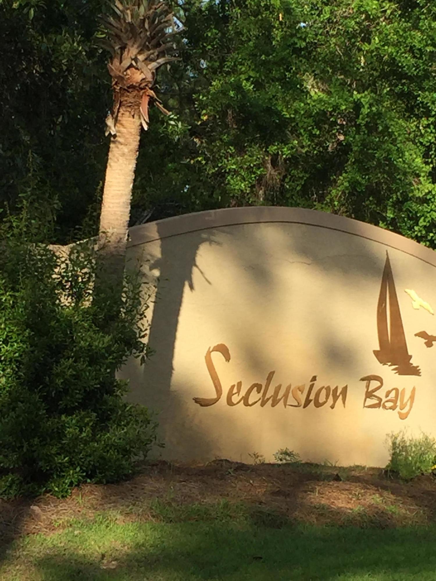 SECLUSION BAY - Land