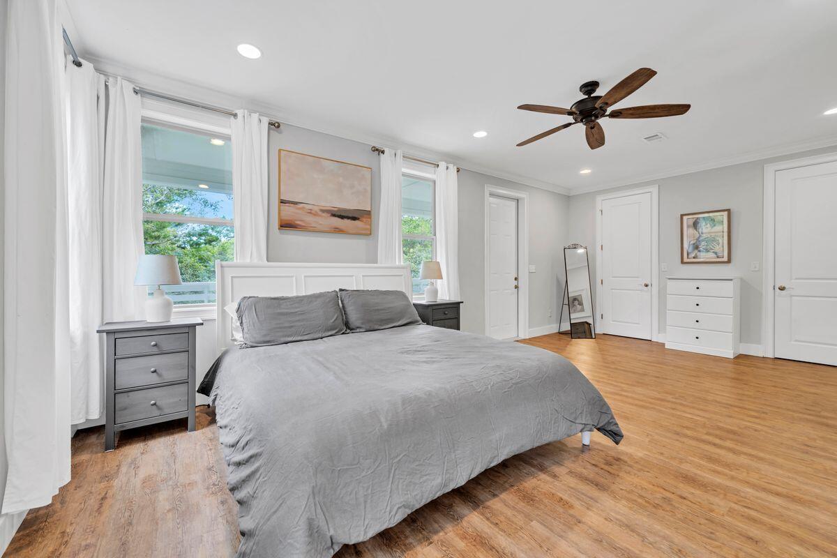 GRAYTON BAYOU - Residential