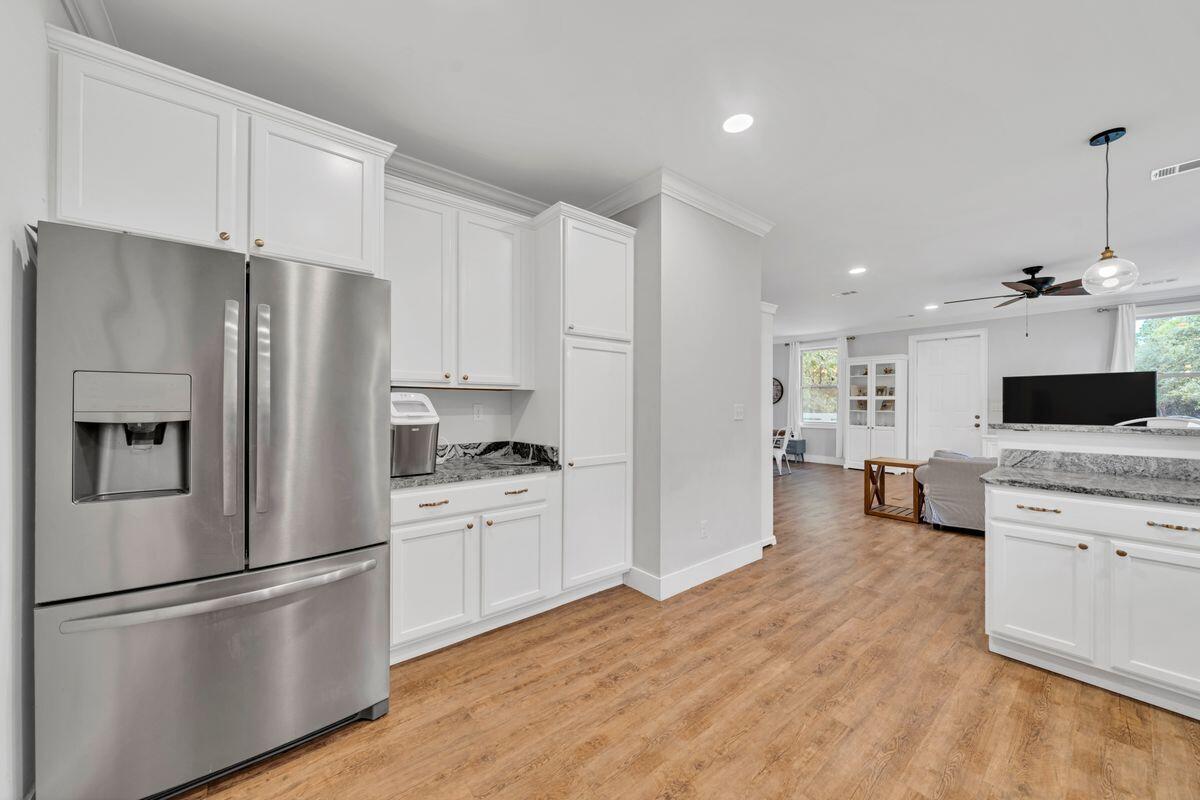 GRAYTON BAYOU - Residential