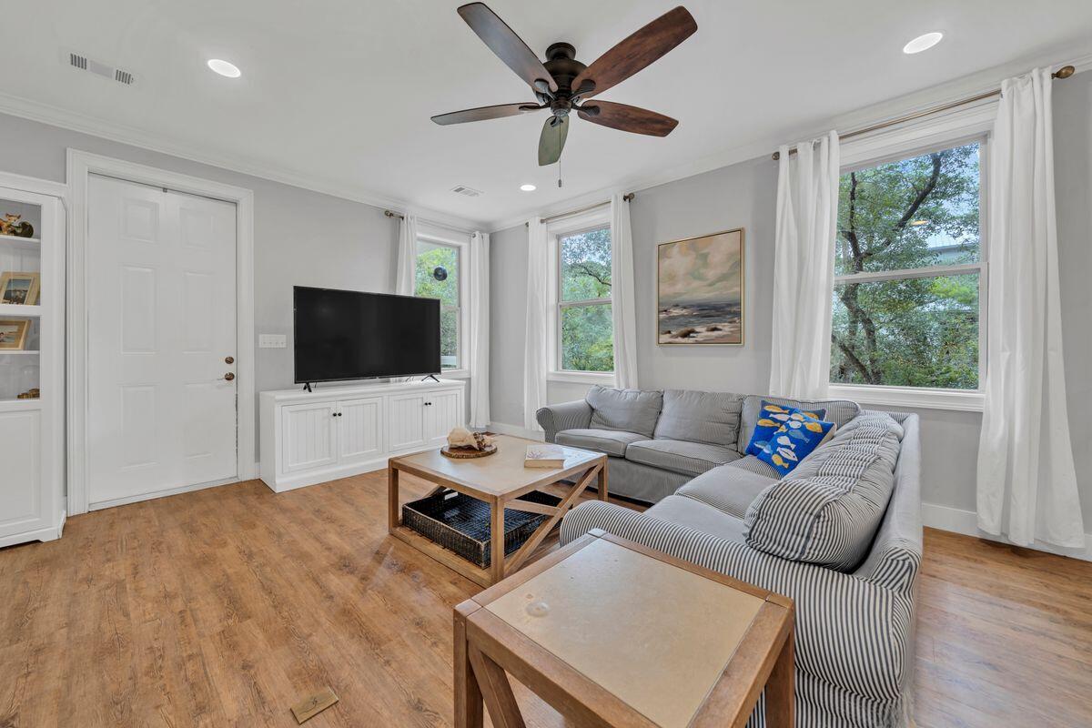 GRAYTON BAYOU - Residential