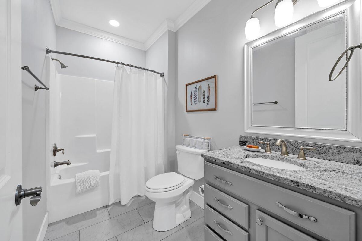 GRAYTON BAYOU - Residential