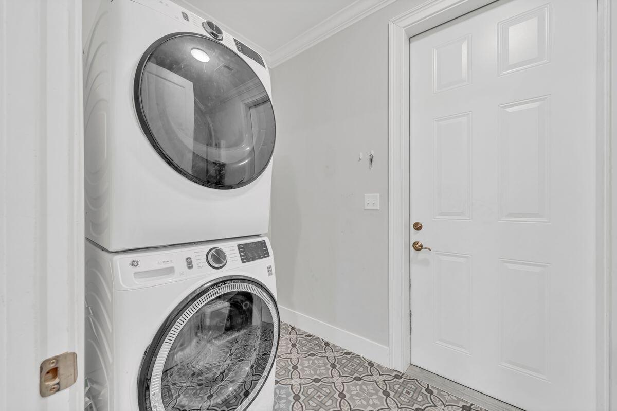 GRAYTON BAYOU - Residential