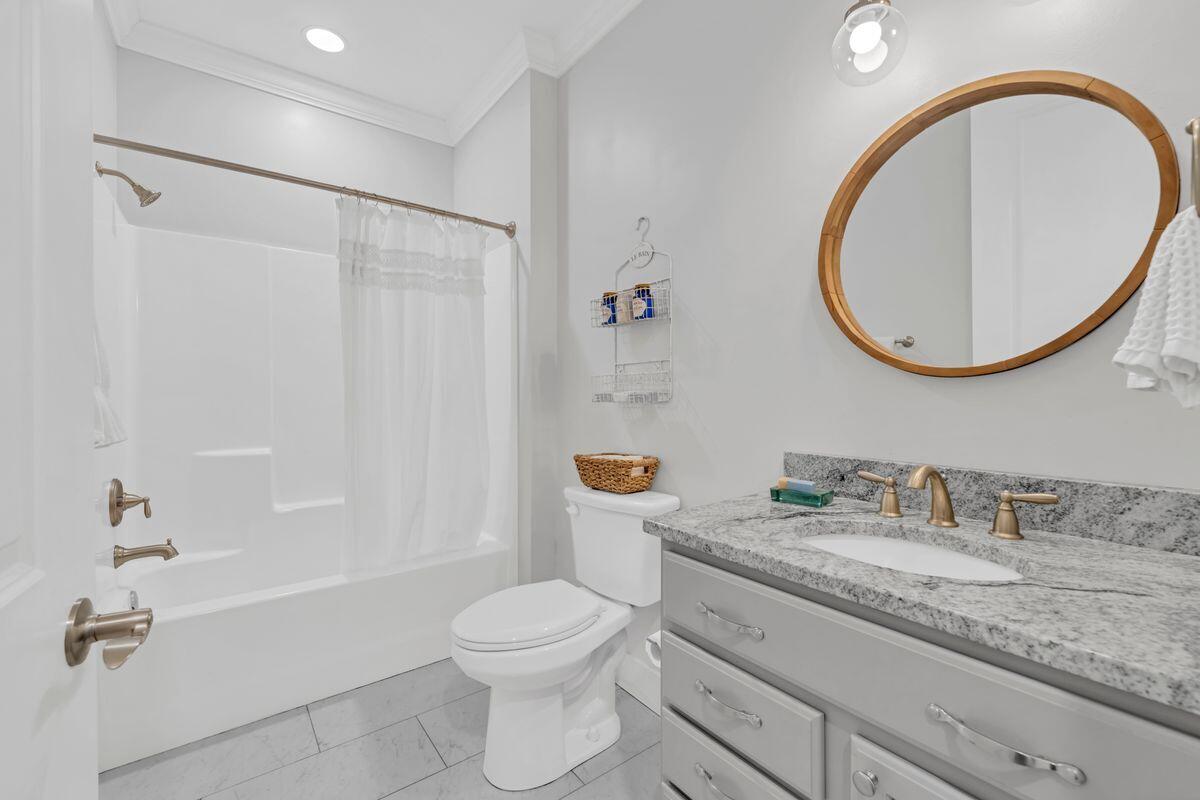 GRAYTON BAYOU - Residential