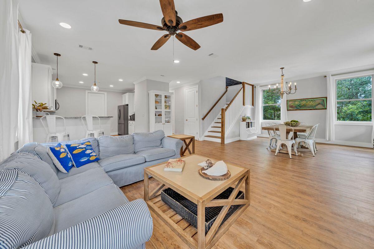 GRAYTON BAYOU - Residential