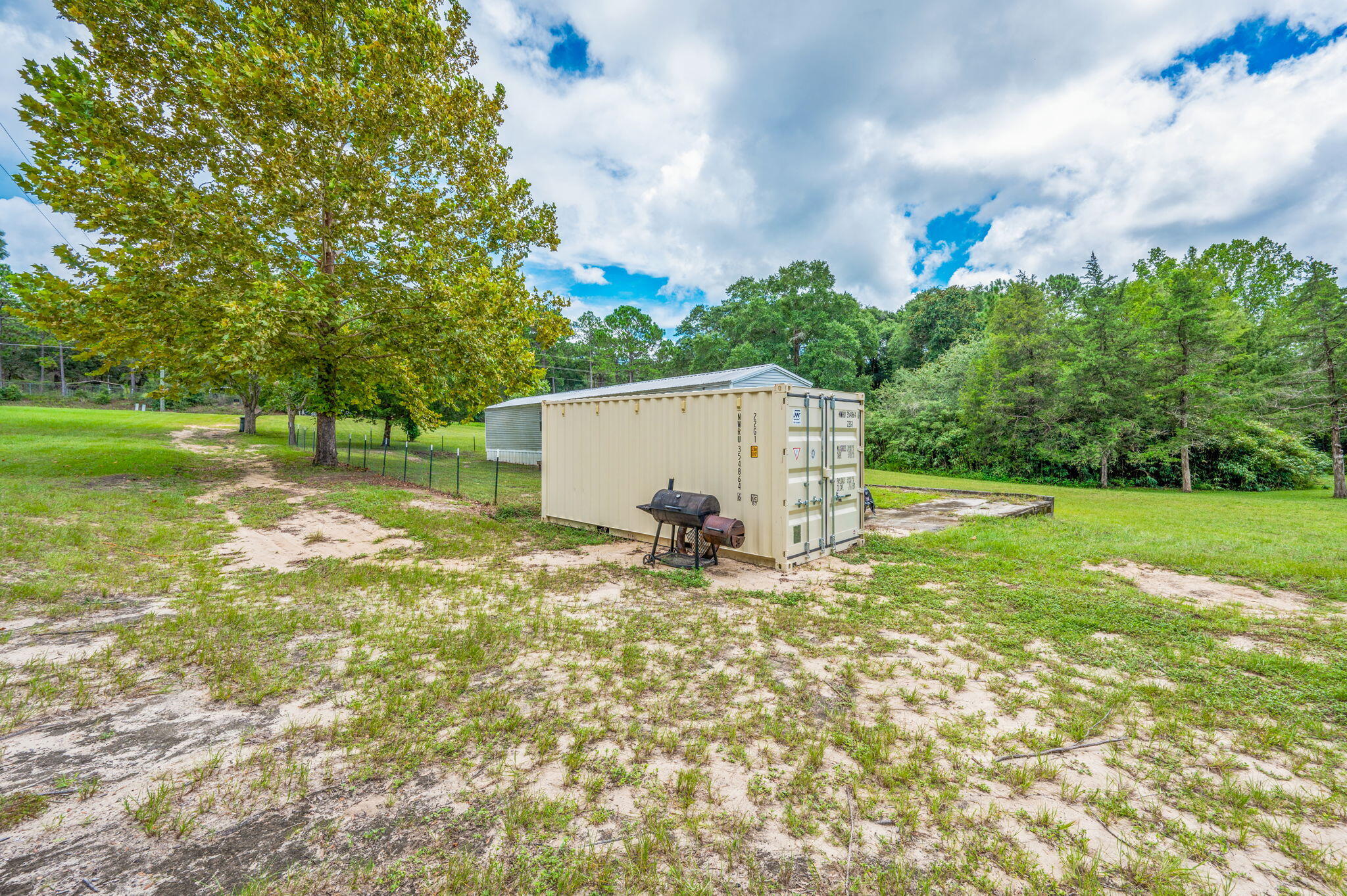 METES & BOUNDS - Residential Lease