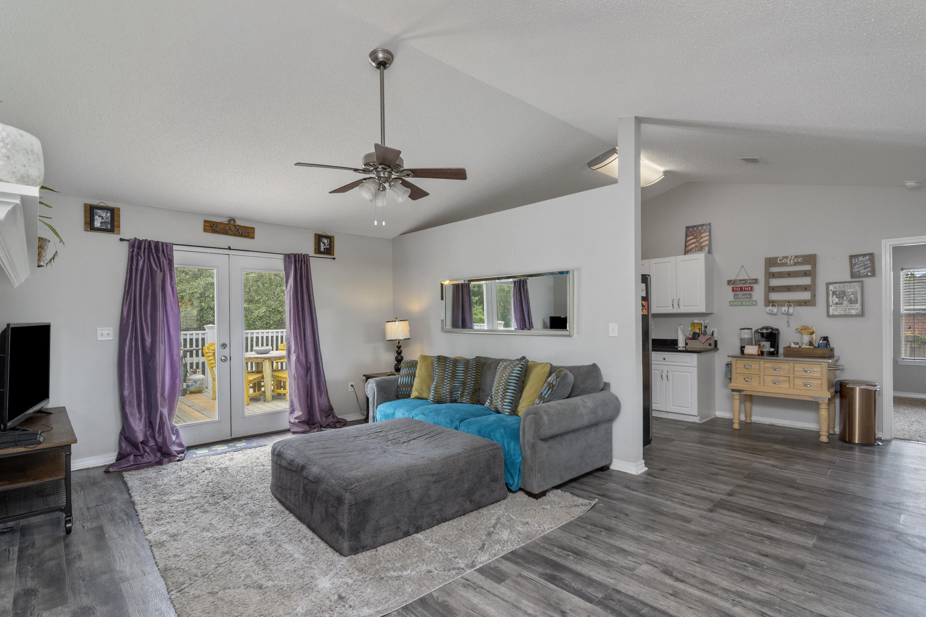 CORONADO VILLAGE PH 4 - Residential