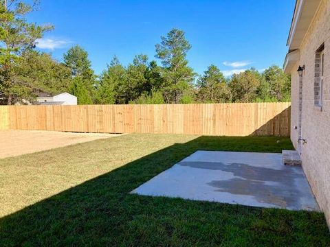 A home in DeFuniak Springs