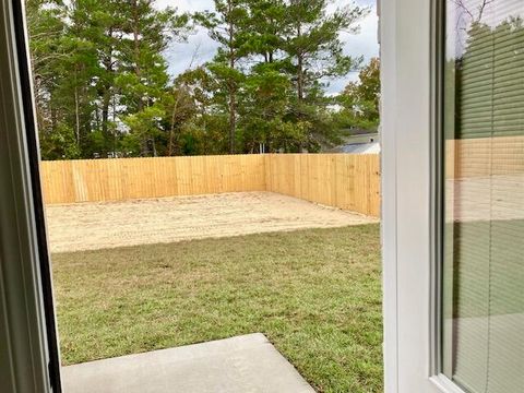 A home in DeFuniak Springs