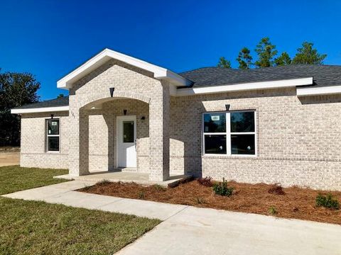 A home in DeFuniak Springs