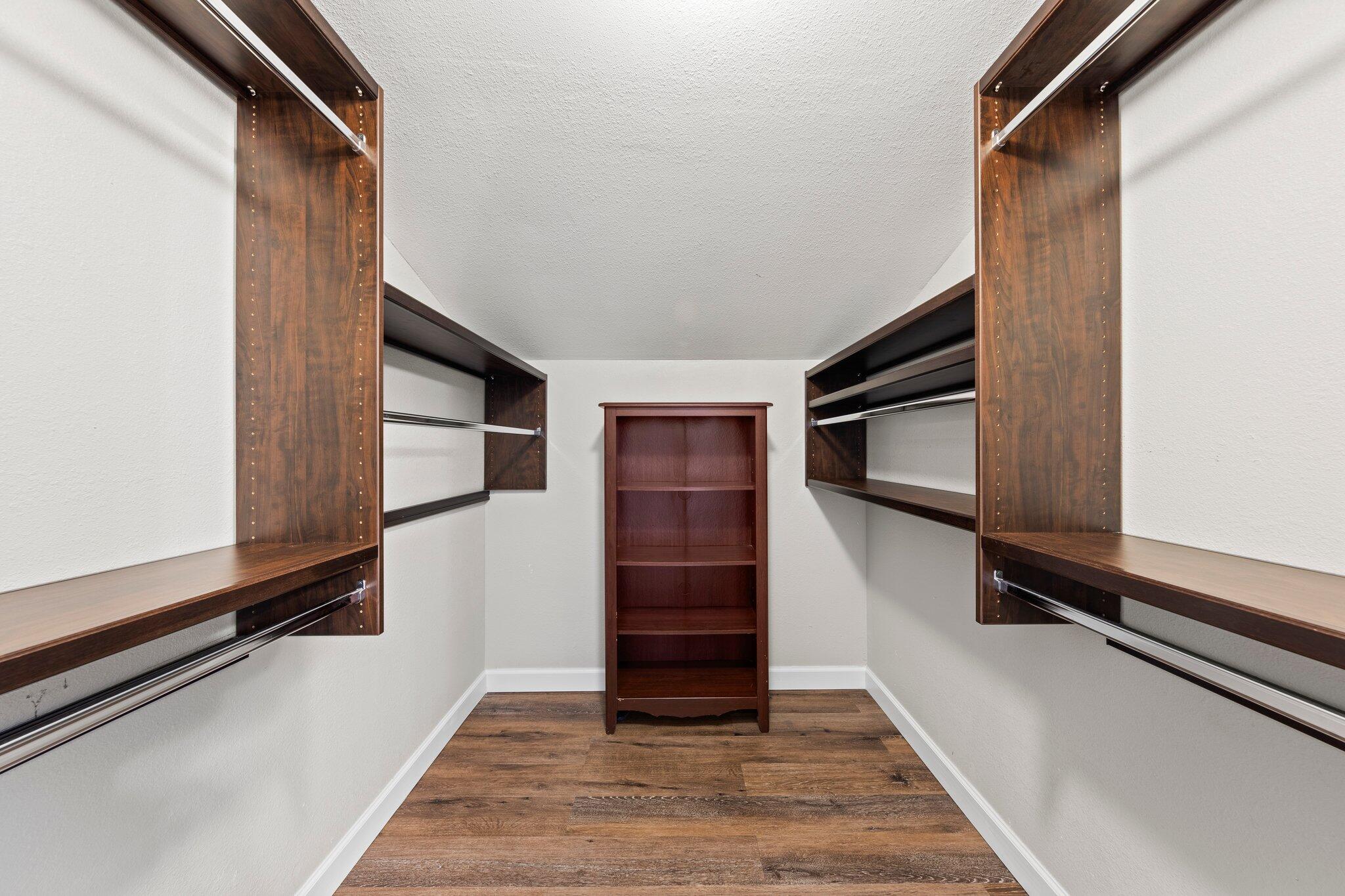 AZALEA GARDENS 1ST ADDN - Residential Lease