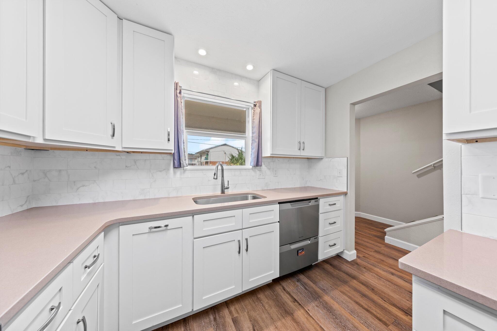 AZALEA GARDENS 1ST ADDN - Residential Lease