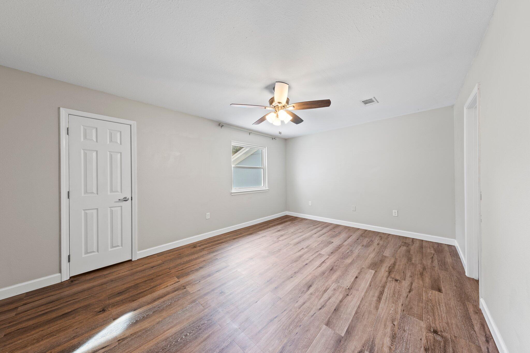 AZALEA GARDENS 1ST ADDN - Residential Lease