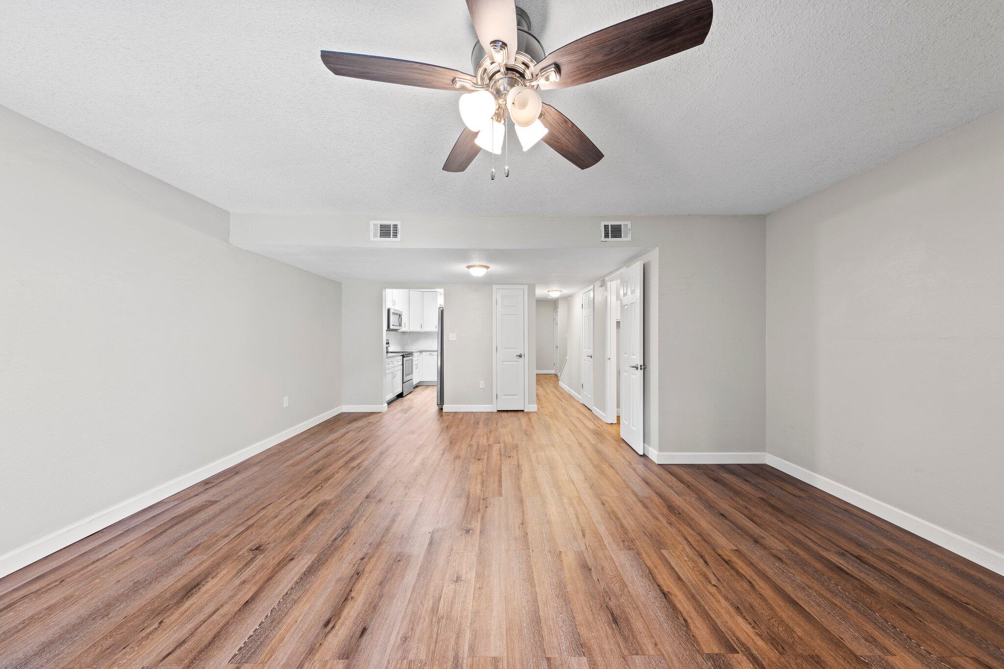 AZALEA GARDENS 1ST ADDN - Residential Lease