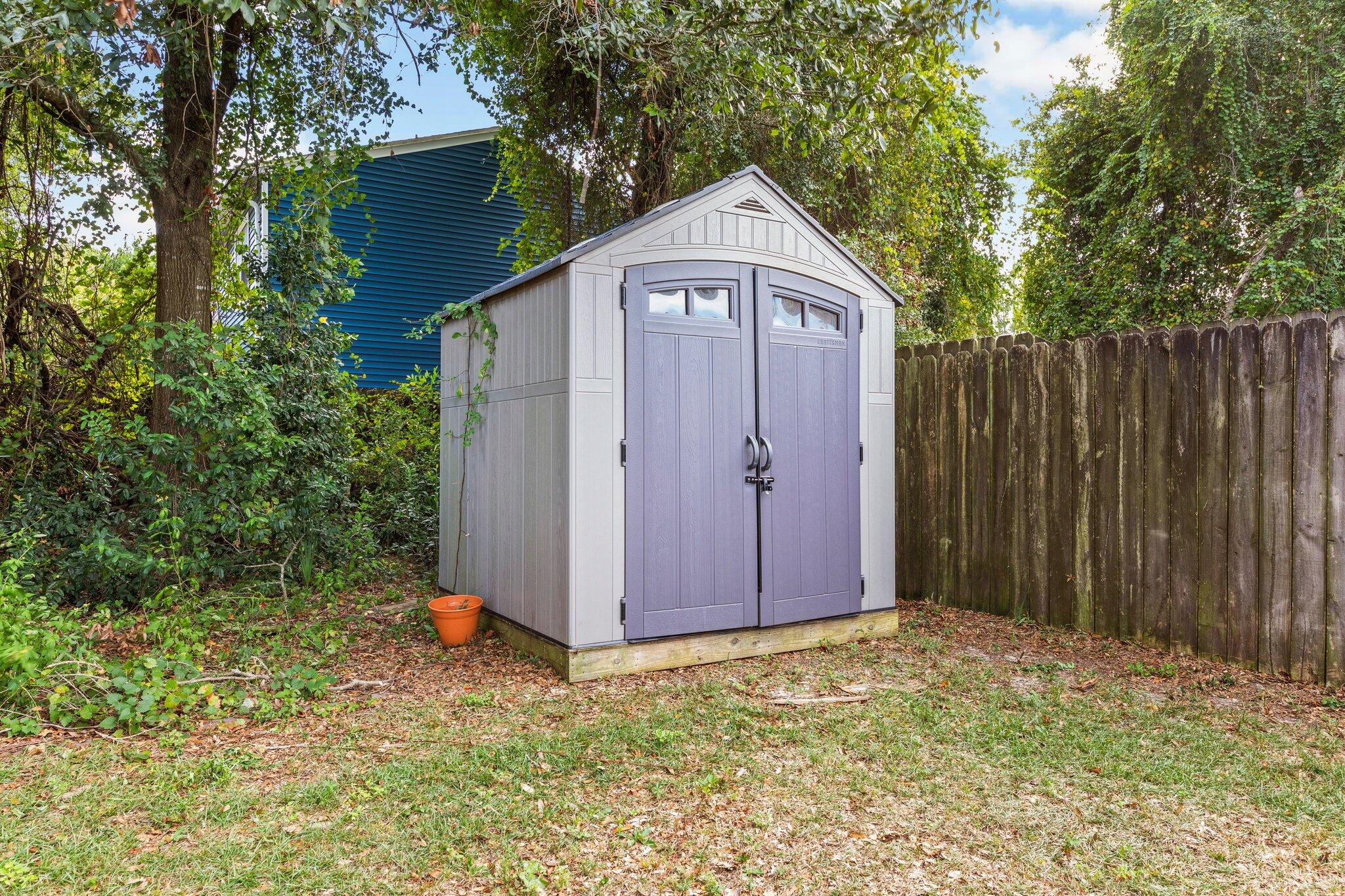 AZALEA GARDENS 1ST ADDN - Residential Lease