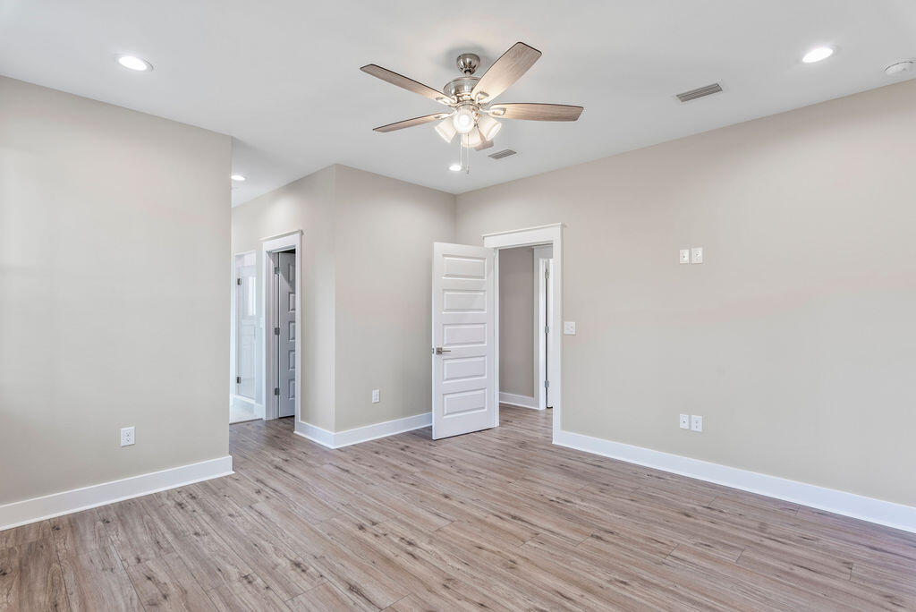 MAGNOLIA BEACH - Residential