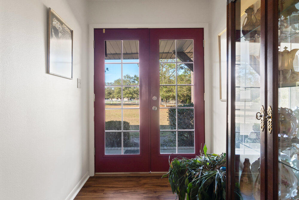 COUNTRY SQUIRE ESTATES - Residential