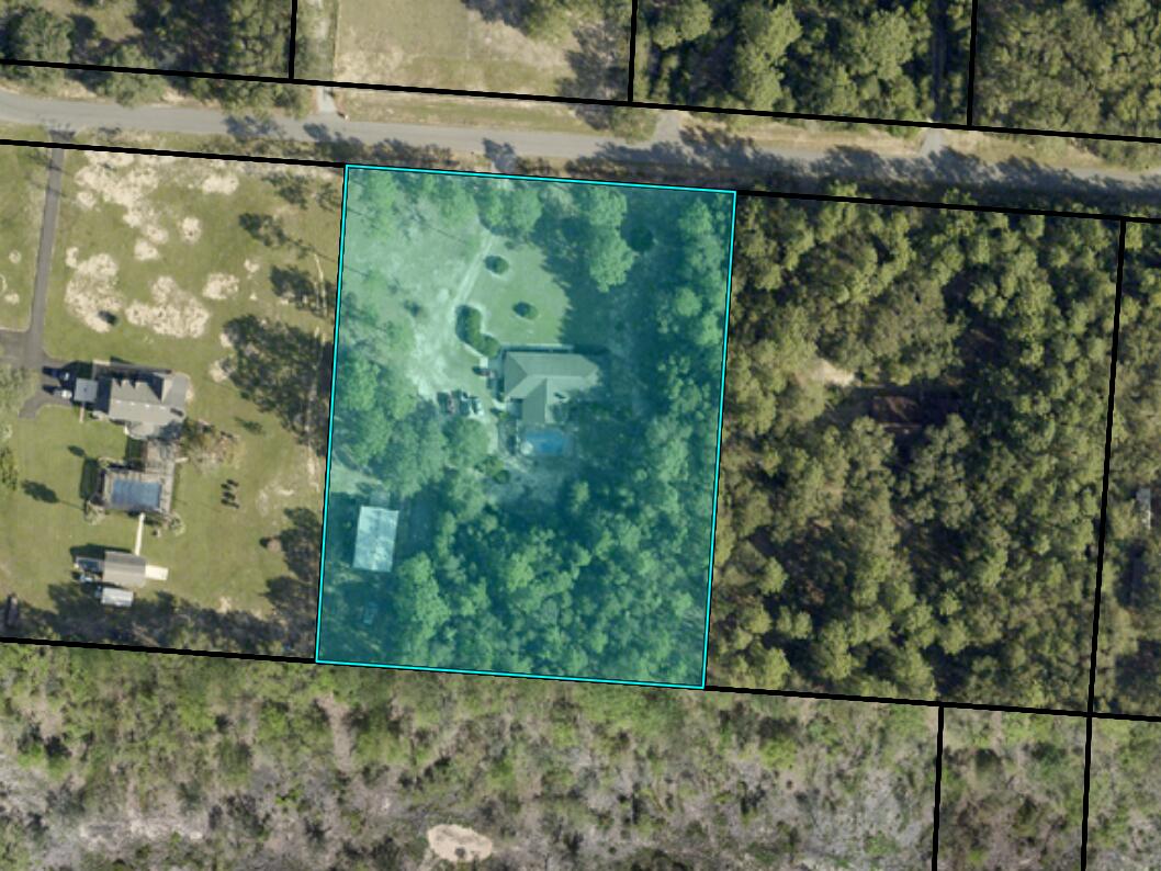 COUNTRY SQUIRE ESTATES - Residential