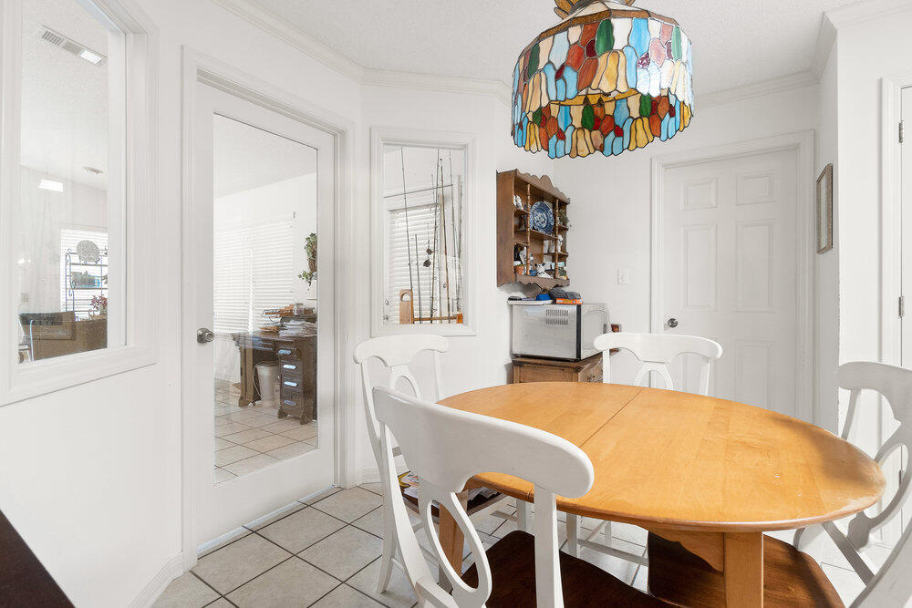 COUNTRY SQUIRE ESTATES - Residential