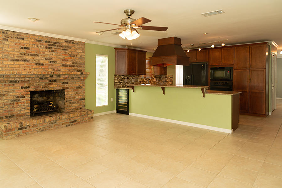 LAKE LORRAINE ESTATES 3 - Residential Lease