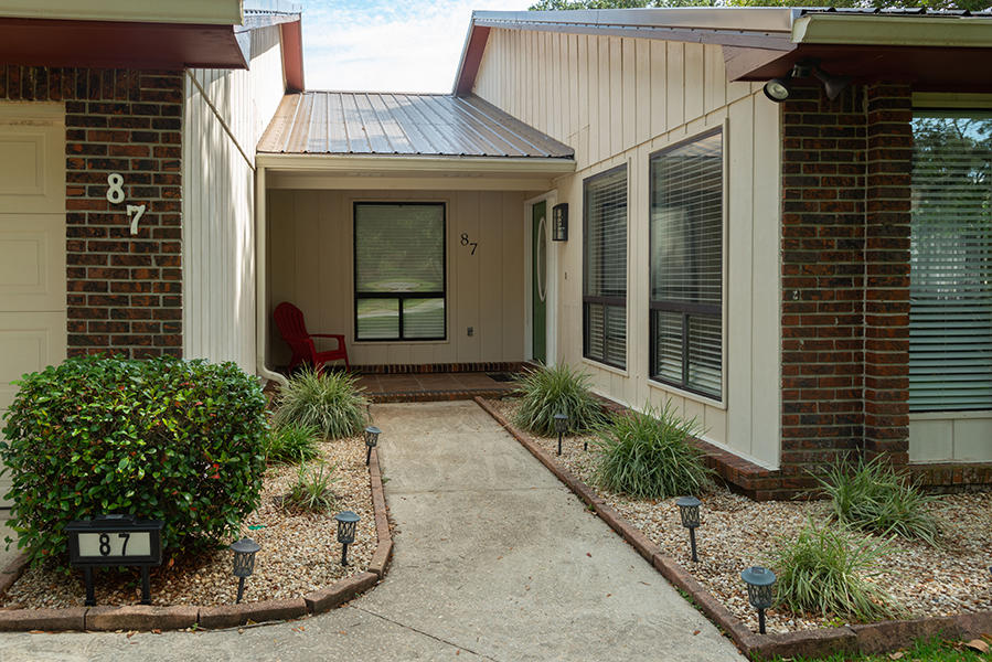 LAKE LORRAINE ESTATES 3 - Residential Lease