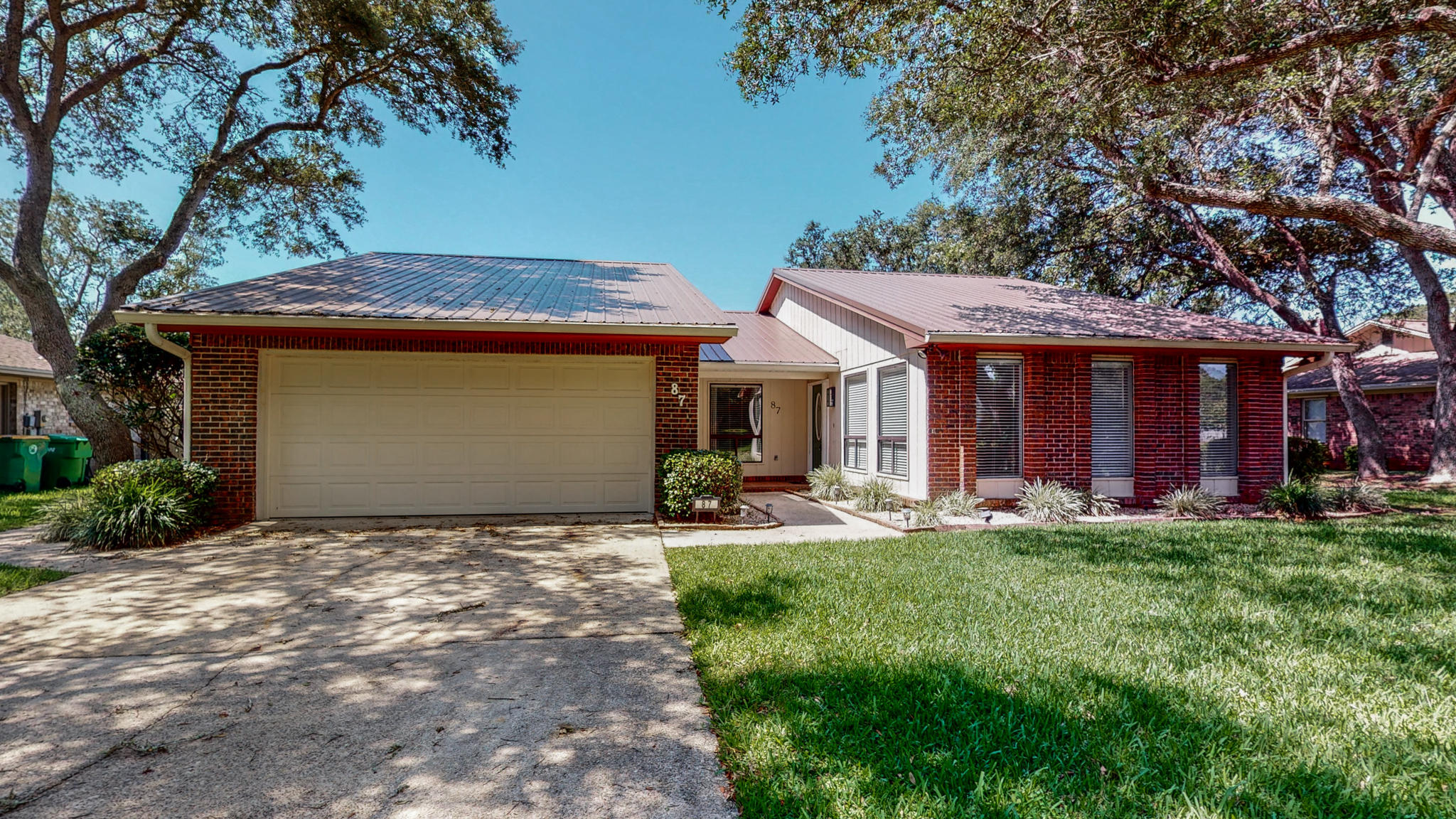 LAKE LORRAINE ESTATES 3 - Residential Lease