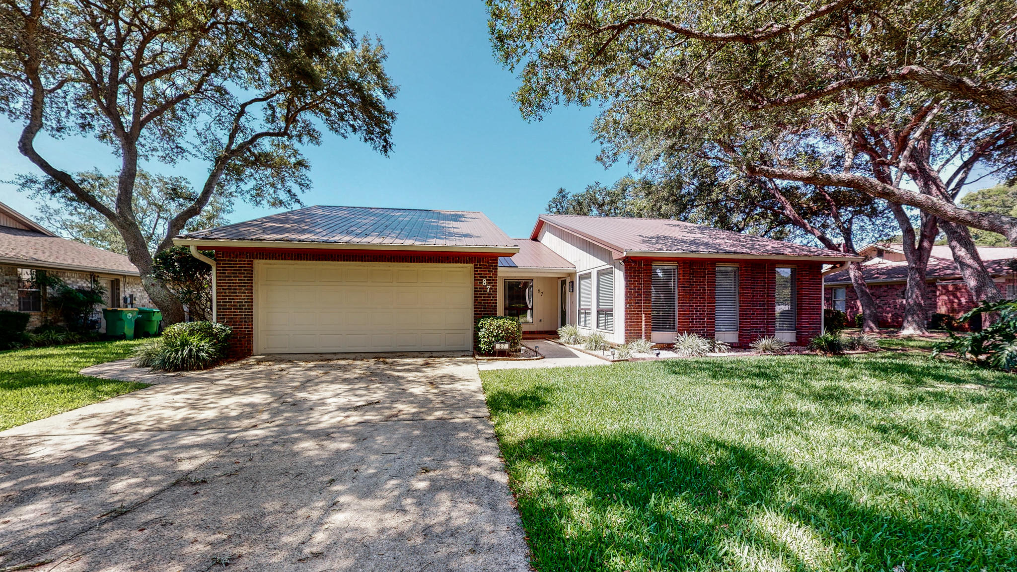 LAKE LORRAINE ESTATES 3 - Residential Lease