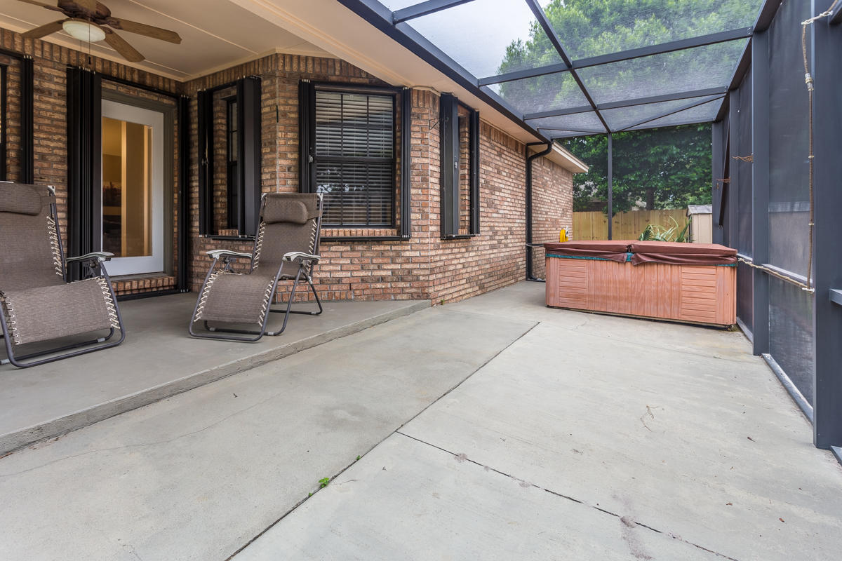 RUSHLIN PARK S/D PH 2 - Residential Lease