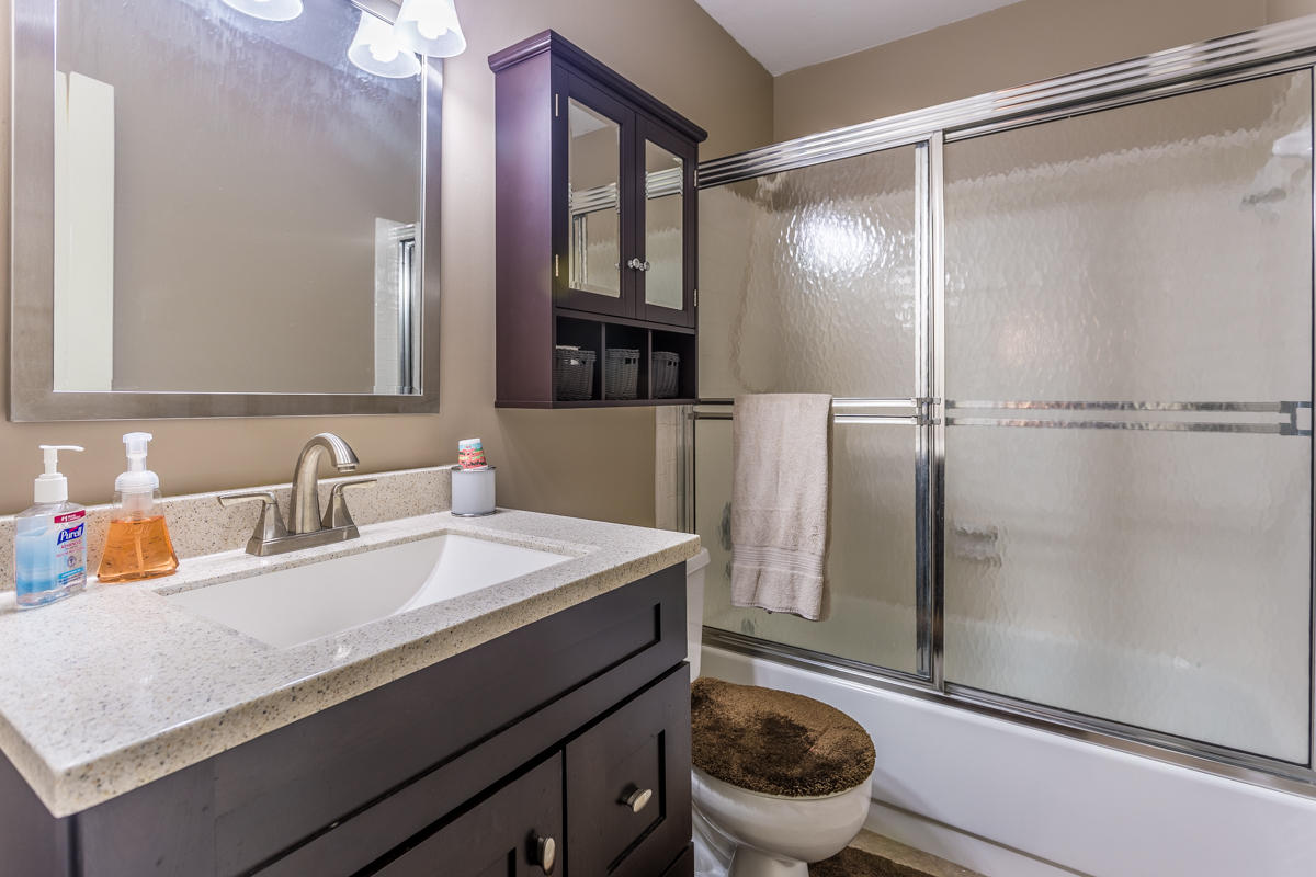 RUSHLIN PARK S/D PH 2 - Residential Lease